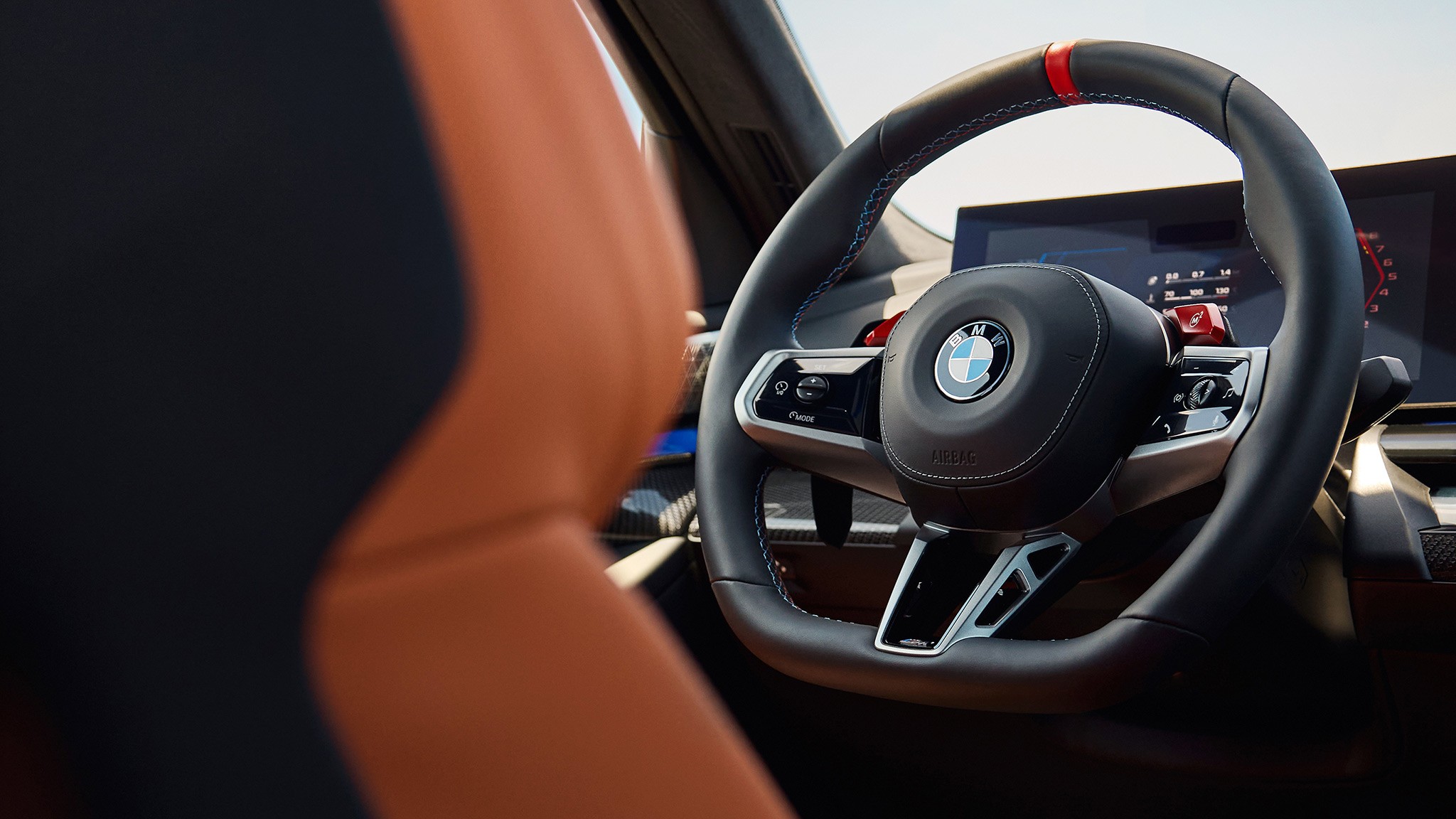 2025 BMW M5 sedan 40