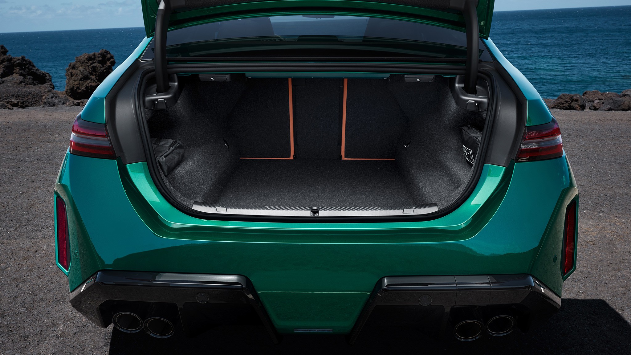 2025 BMW M5 sedan 41