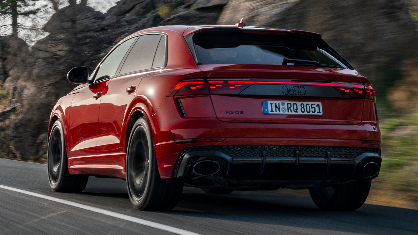 2025 Audi RS Q8 Performance SUV 33