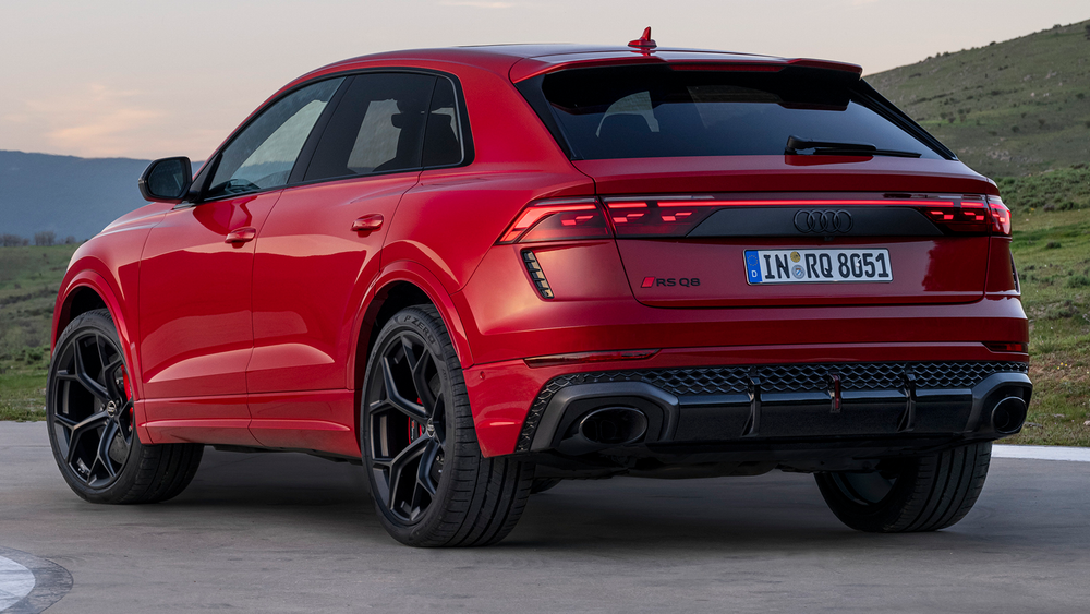 2025 Audi RS Q8 Performance SUV 30
