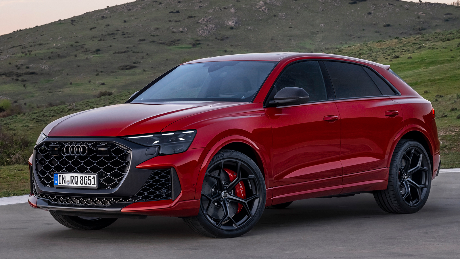 2025 Audi RS Q8 Performance SUV 29