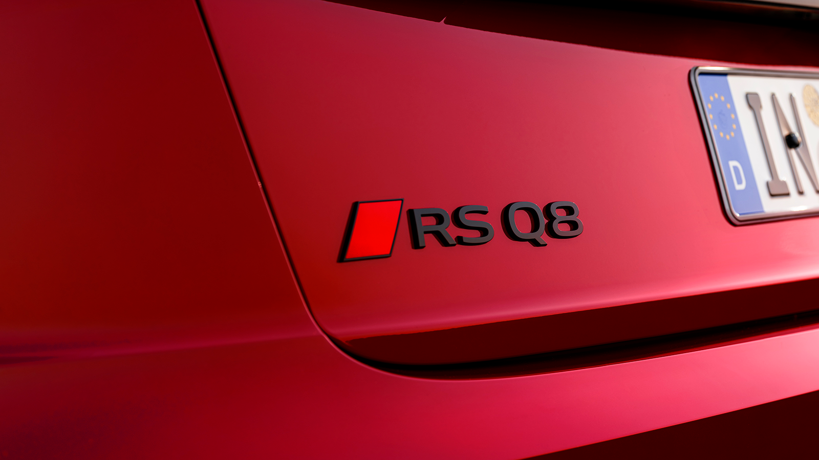 2025 Audi RS Q8 Performance SUV 26