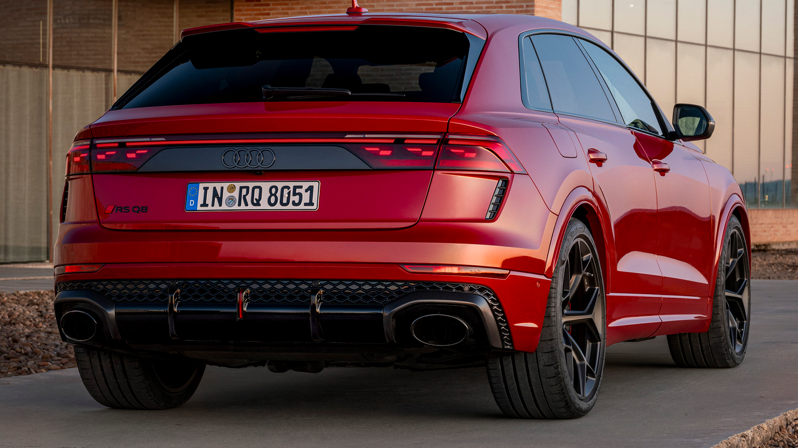 2025 Audi RS Q8 Performance SUV 18