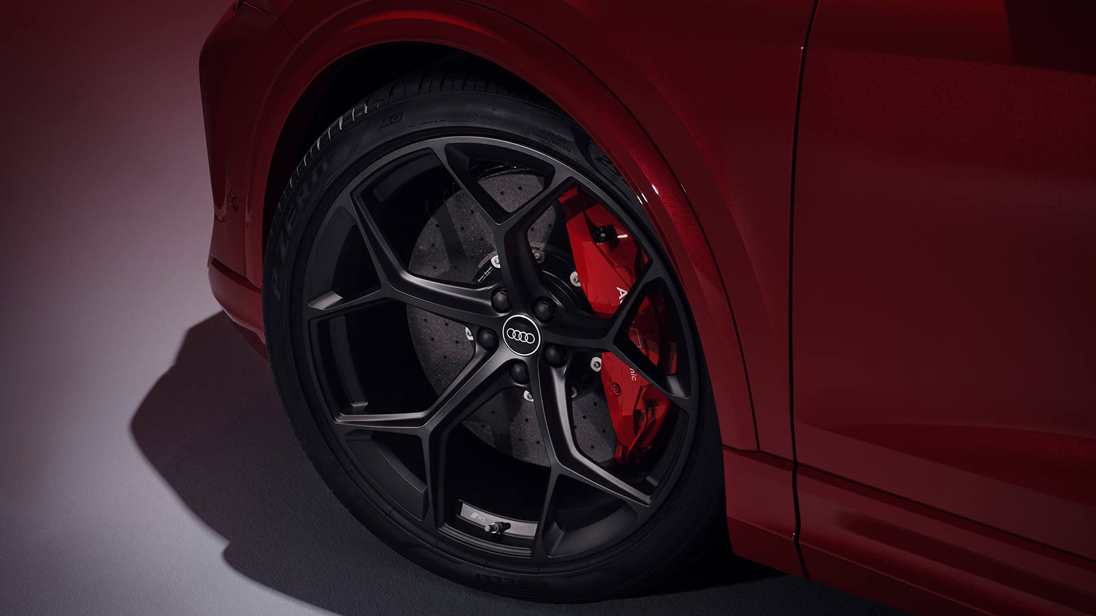 2025 Audi RS Q8 Performance SUV 10