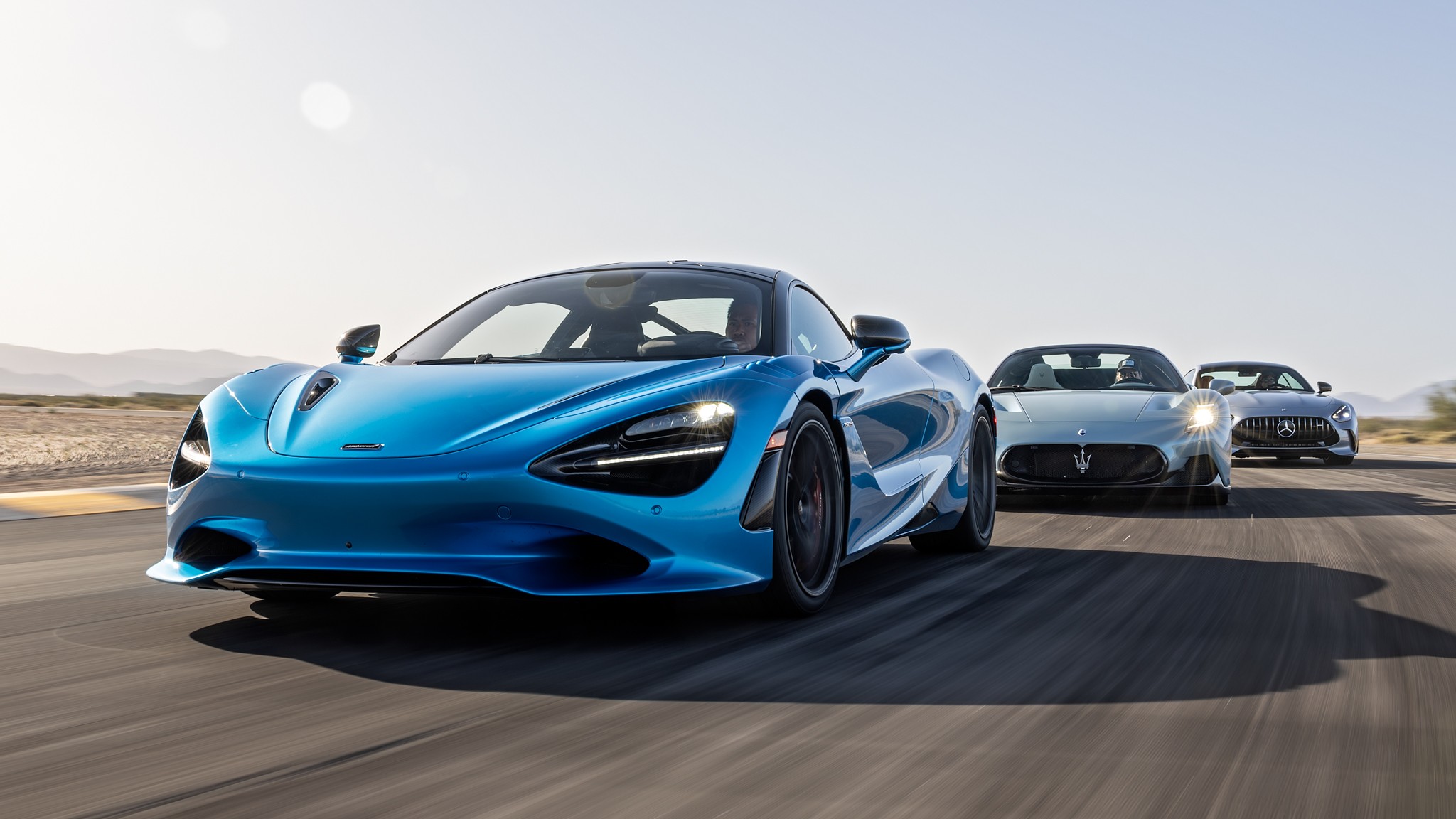 001 2024 McLaren 750S Lead