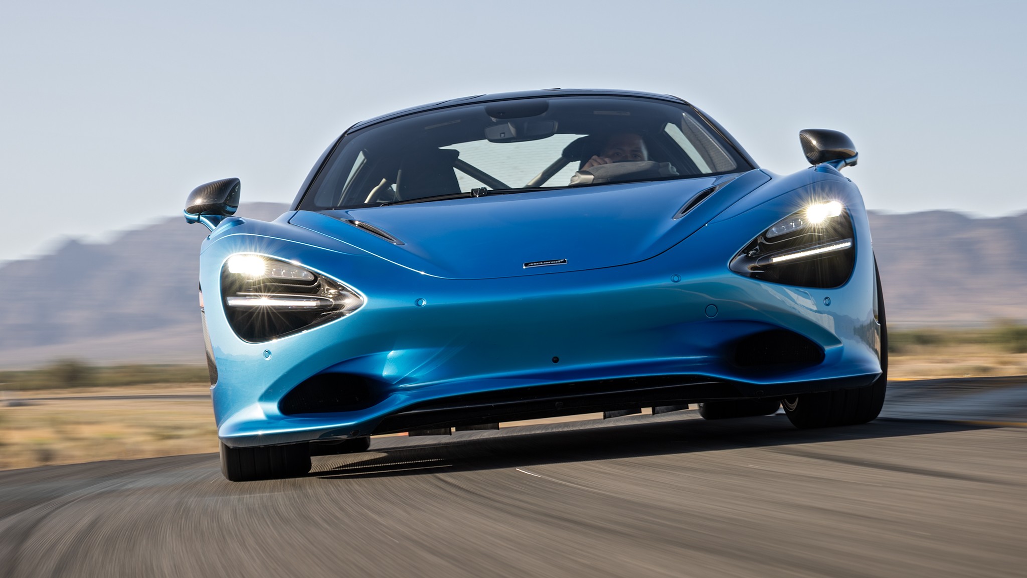 002 2024 McLaren 750S