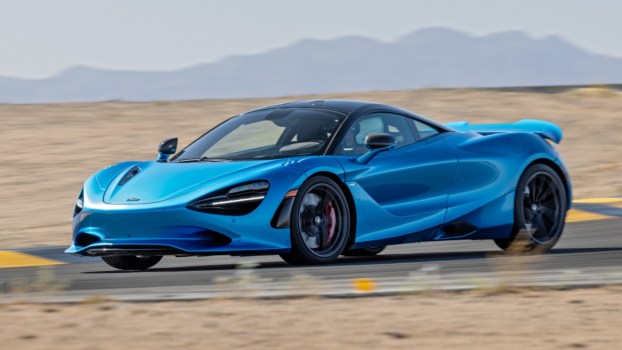 010 2024 McLaren 750S