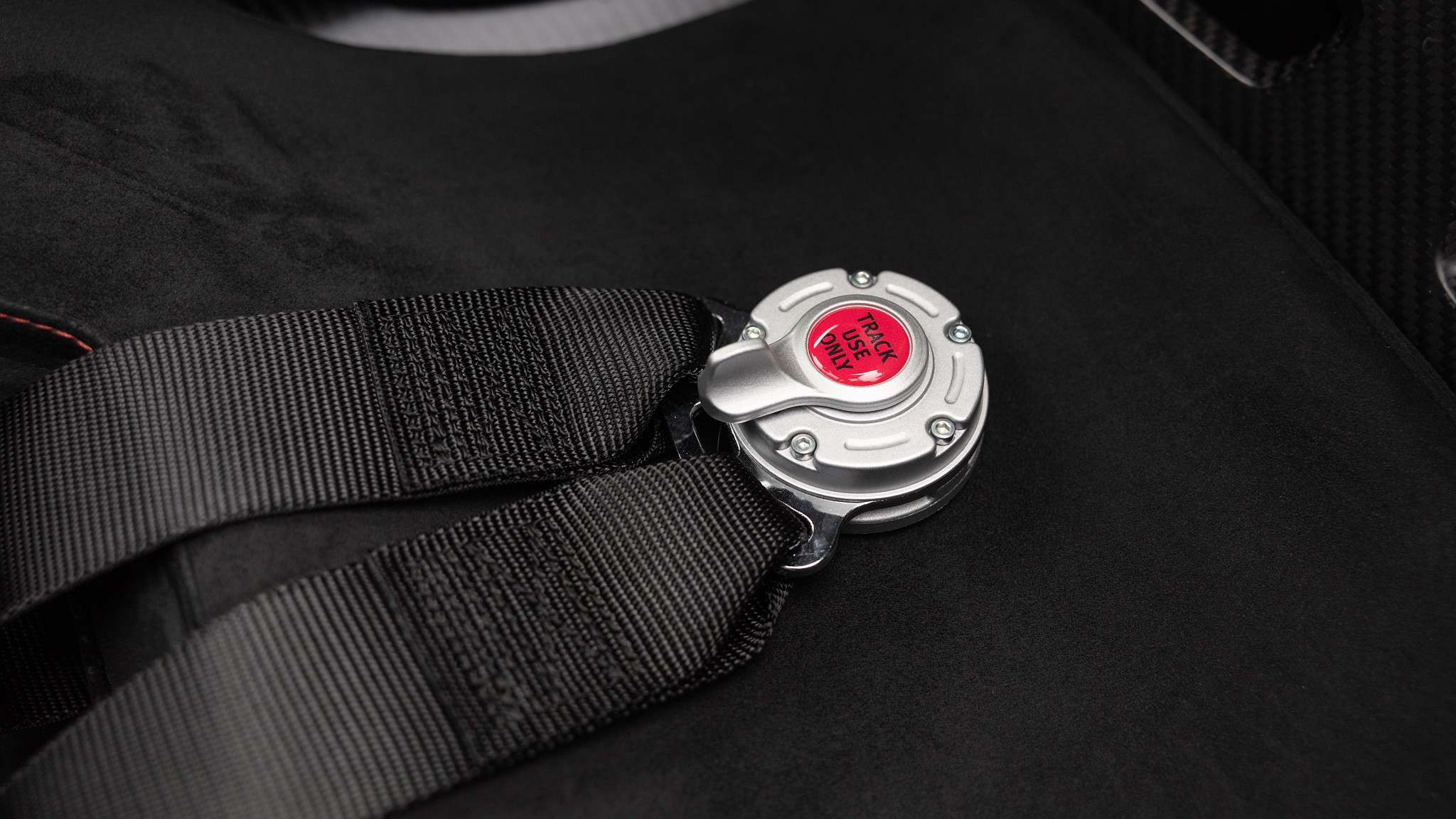 019 2024 McLaren 750S