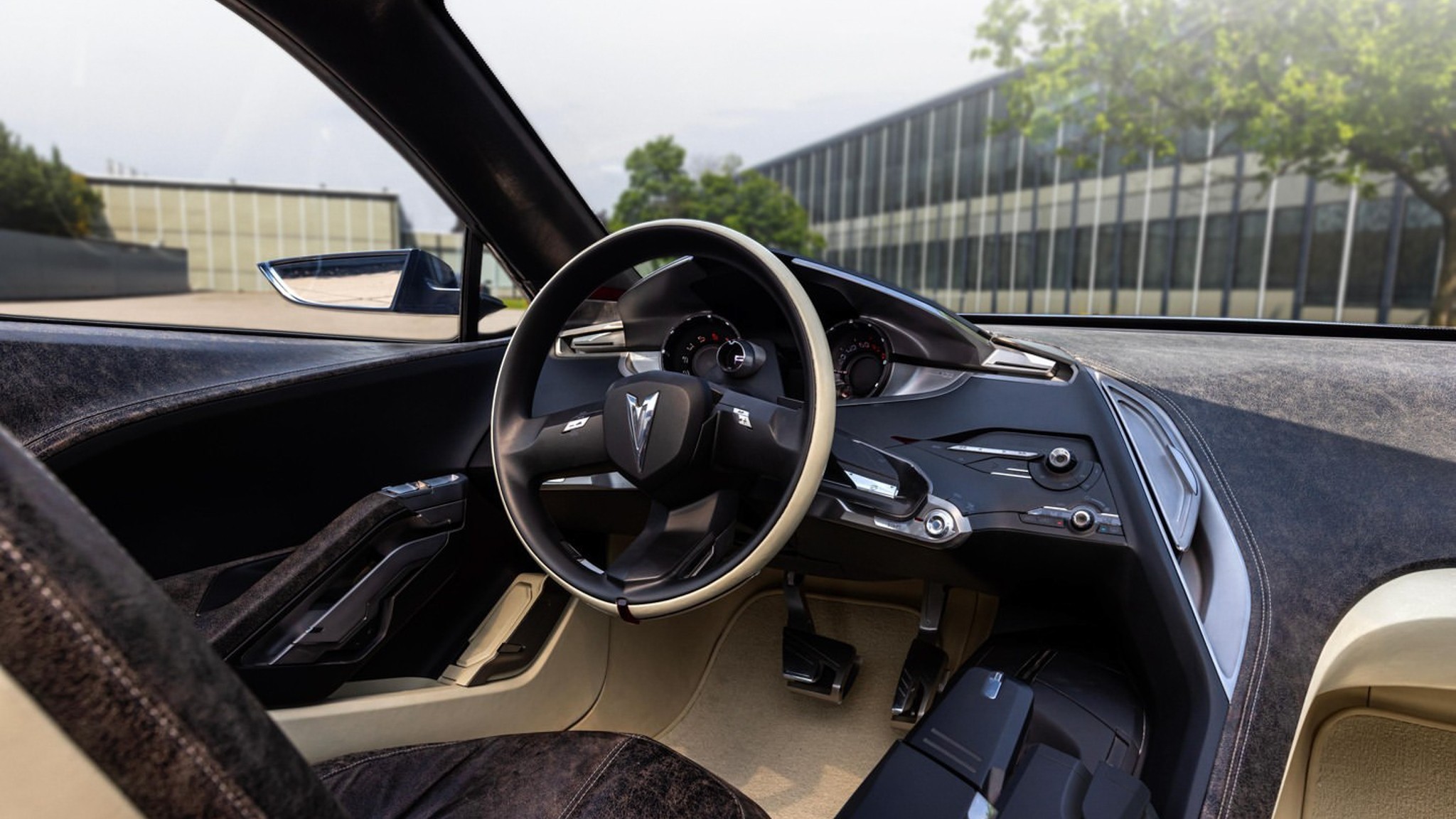 2008 Pontiac G8 Sedan Concept Car 4