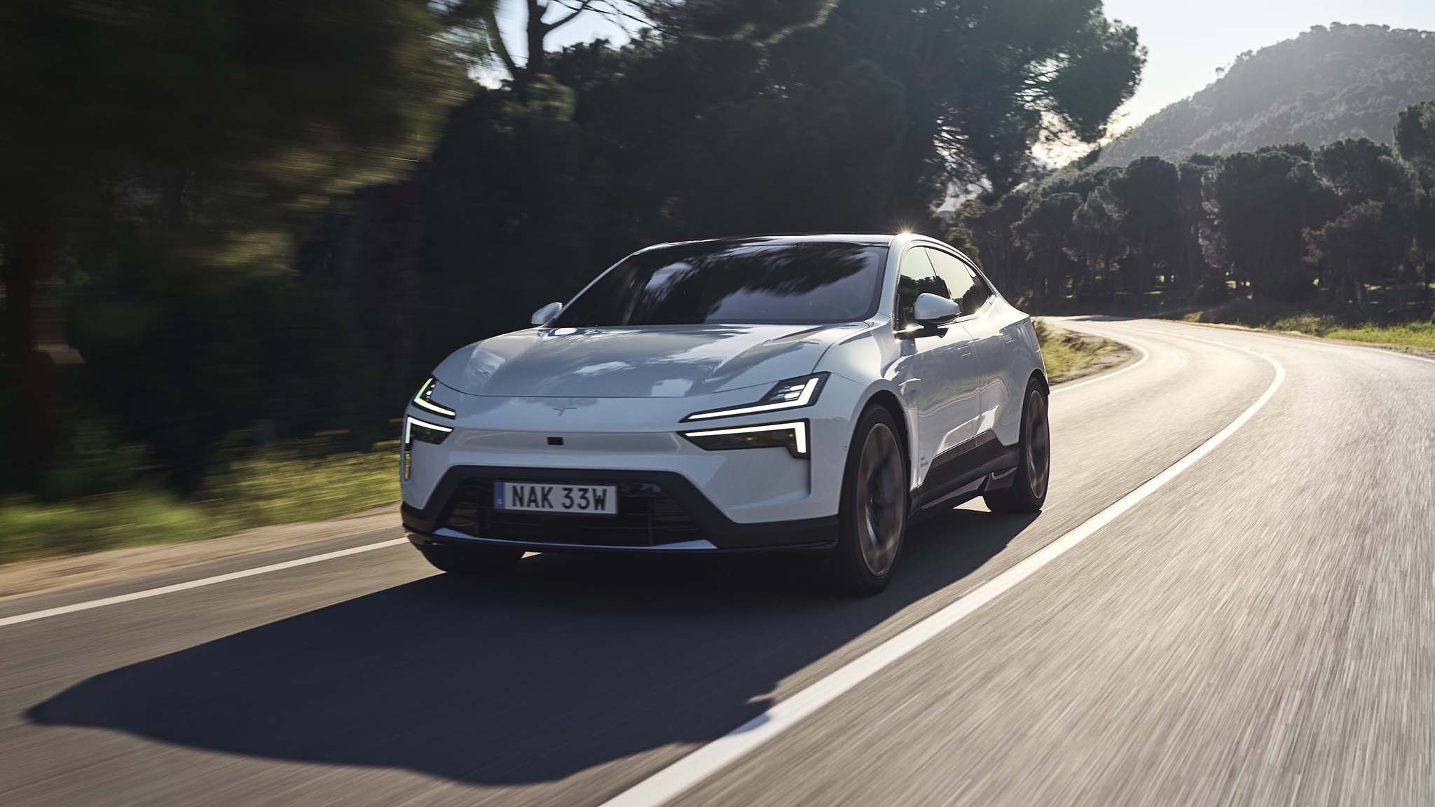 002 2025 polestar 4 first drive review in motion