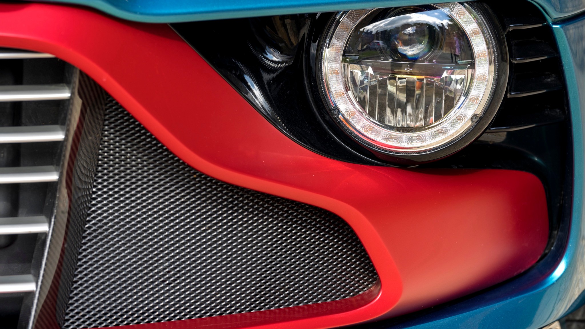 aston martin valour first drive 22