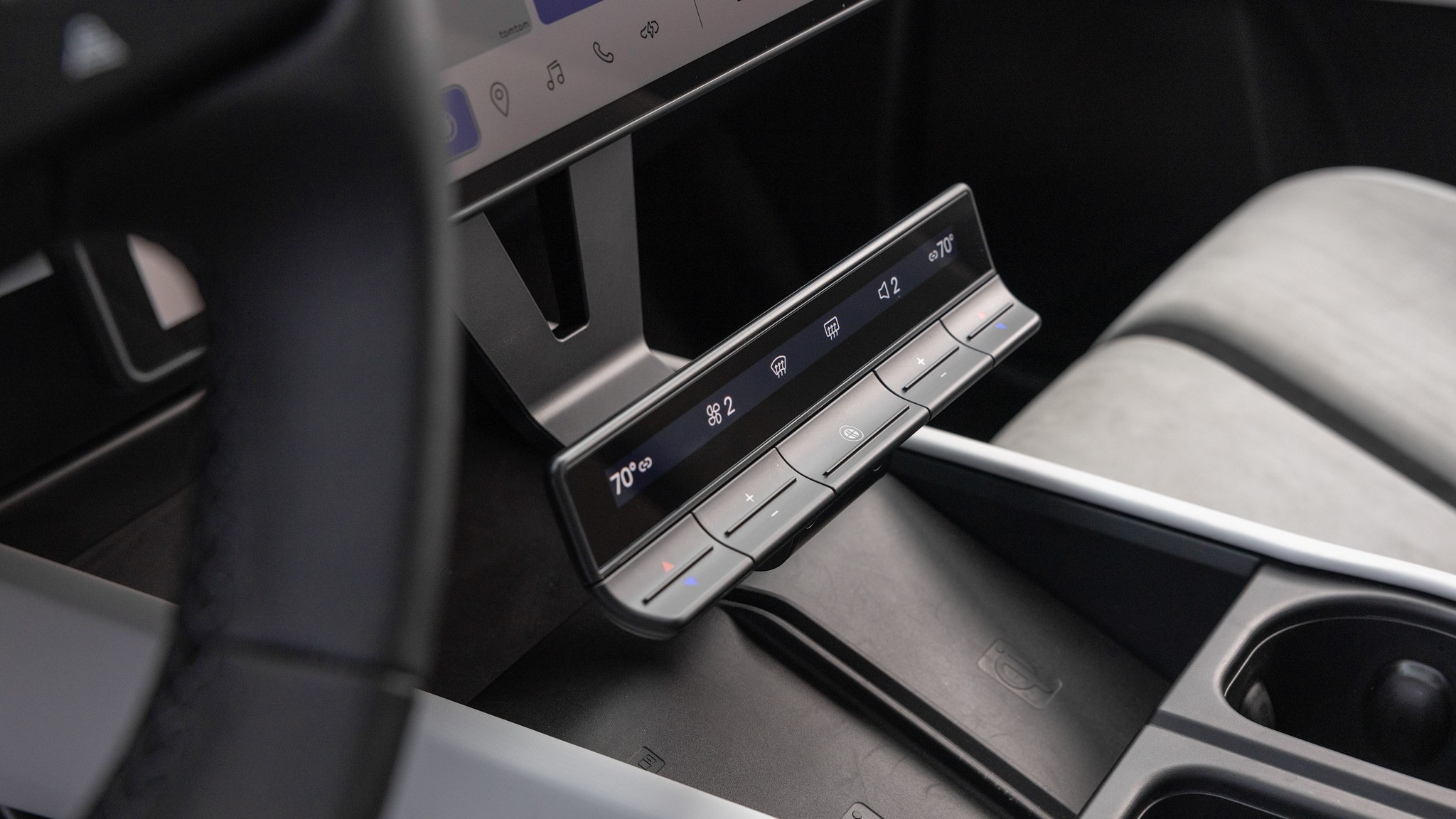 040 2024 Fisker Ocean