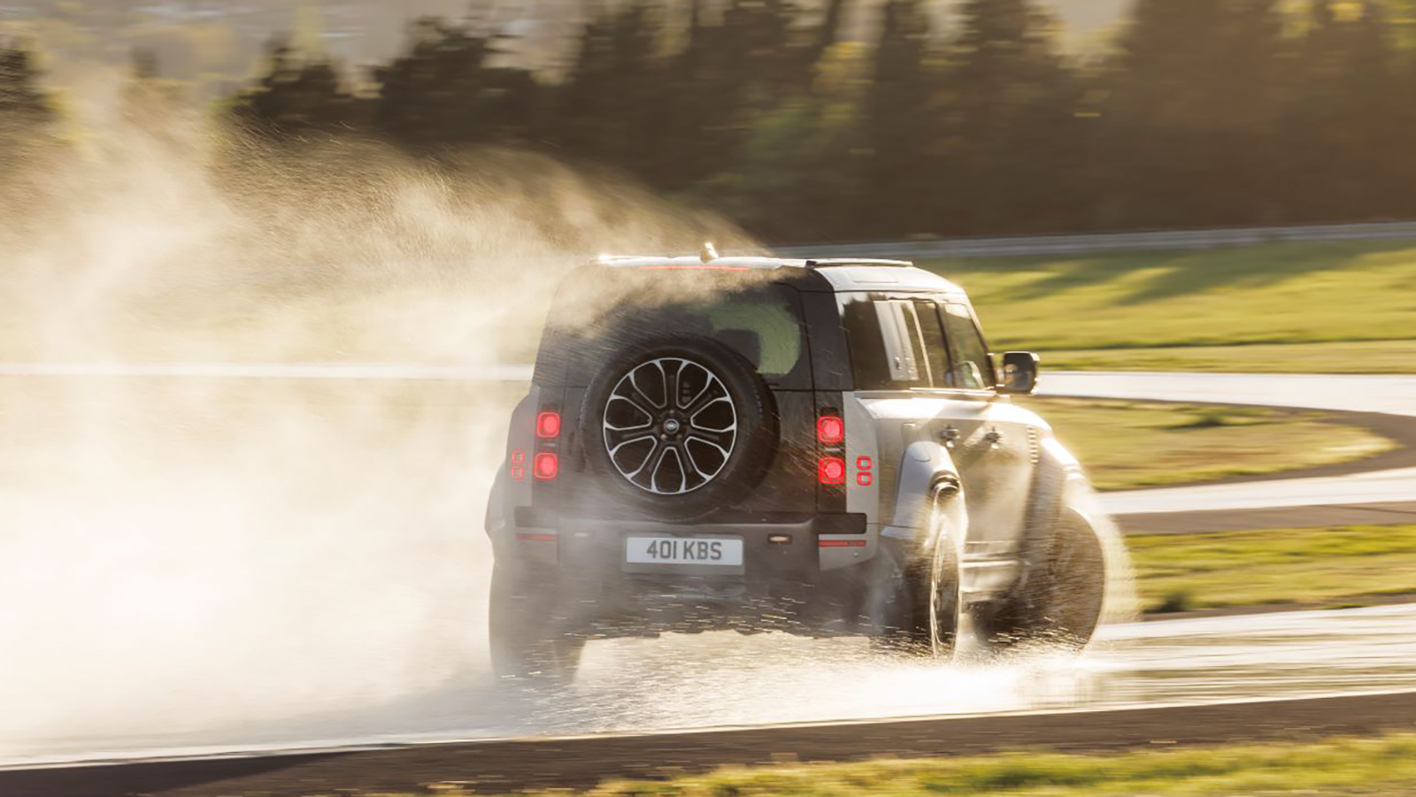 2025 Land Rover Defender 110 OCTA 26