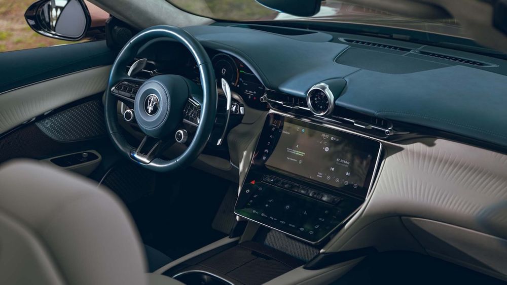 011 2024 maserati grancabrio folgore EV