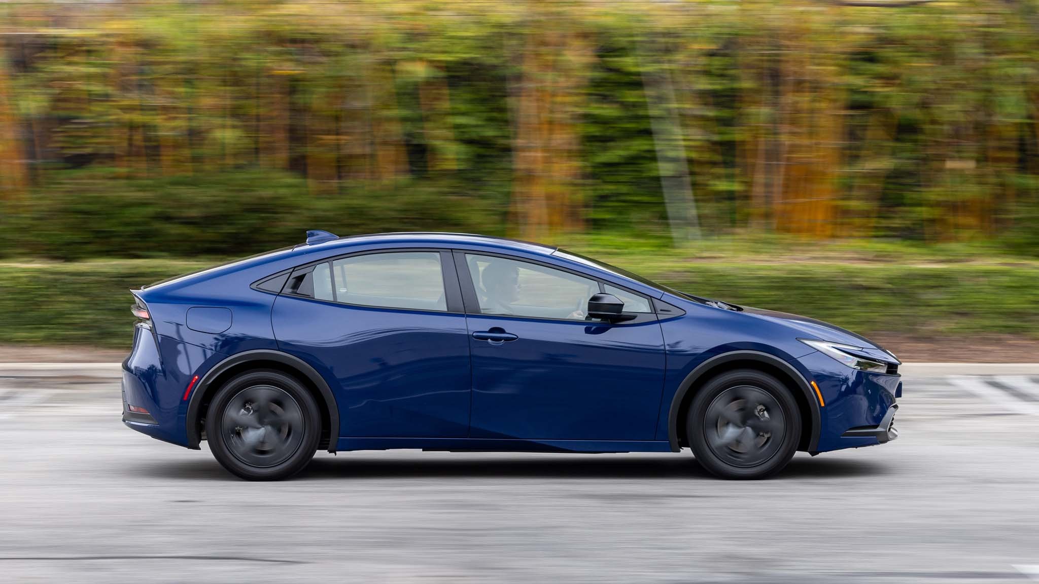 016 2024 Toyota Prius Prime SE