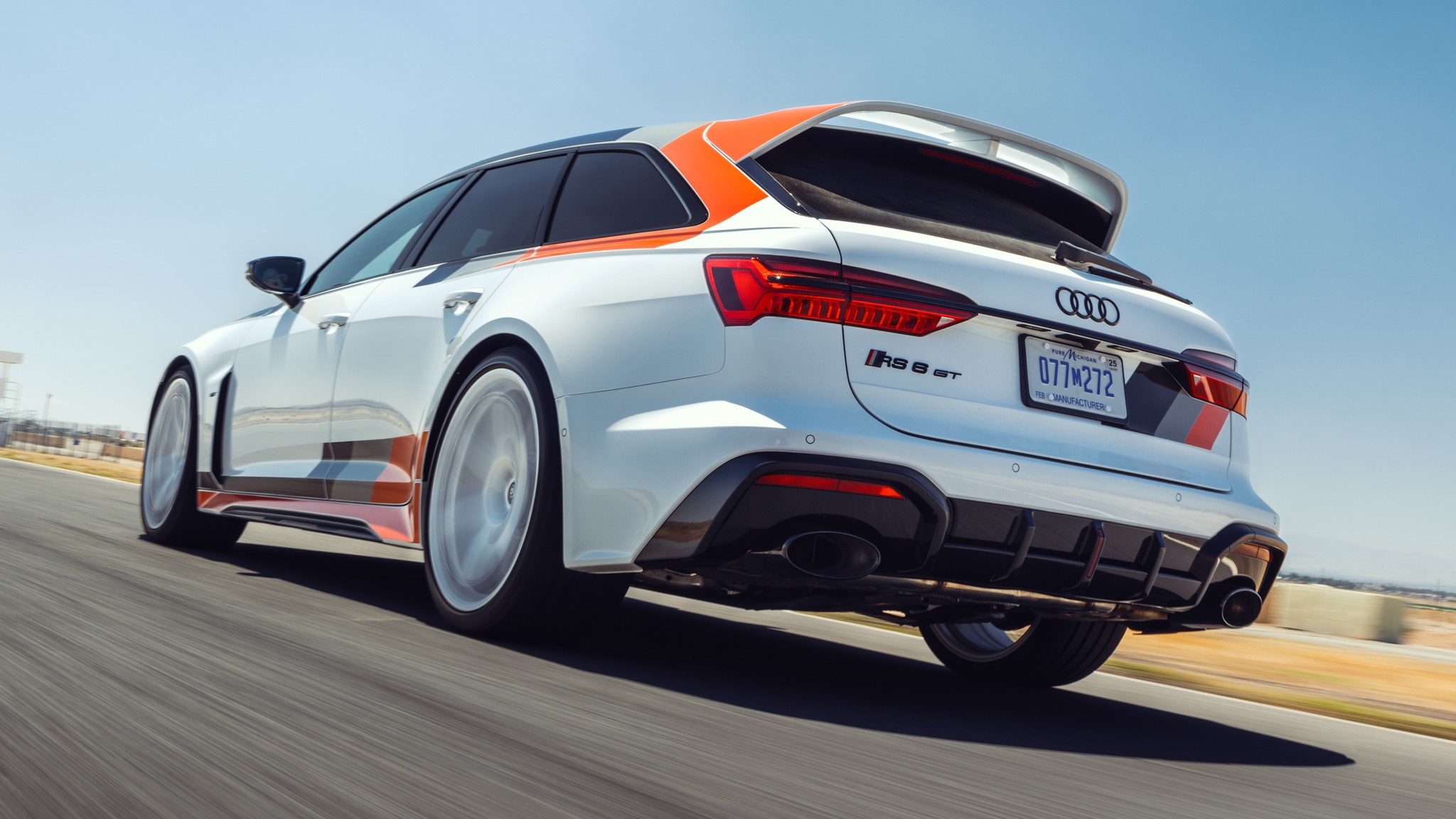 001 2025 Audi RS6 GT Lead