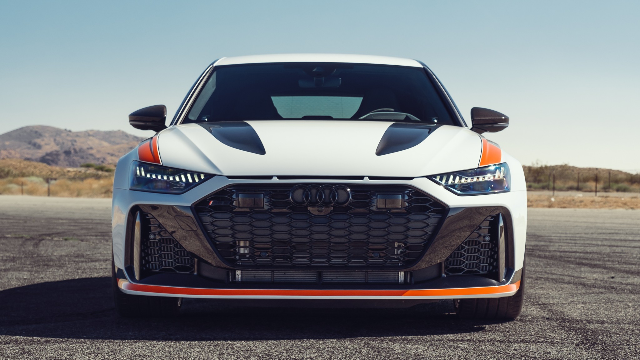 011 2025 Audi RS6 GT