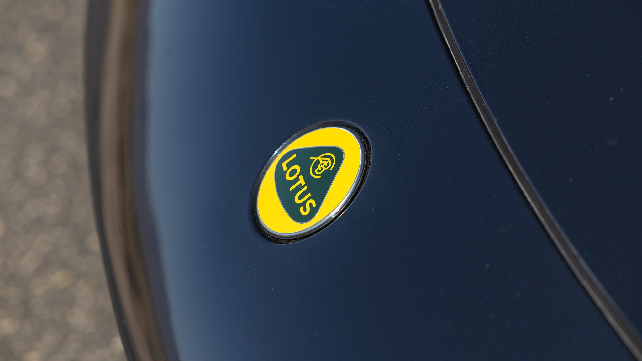 010 2024 Lotus Emira