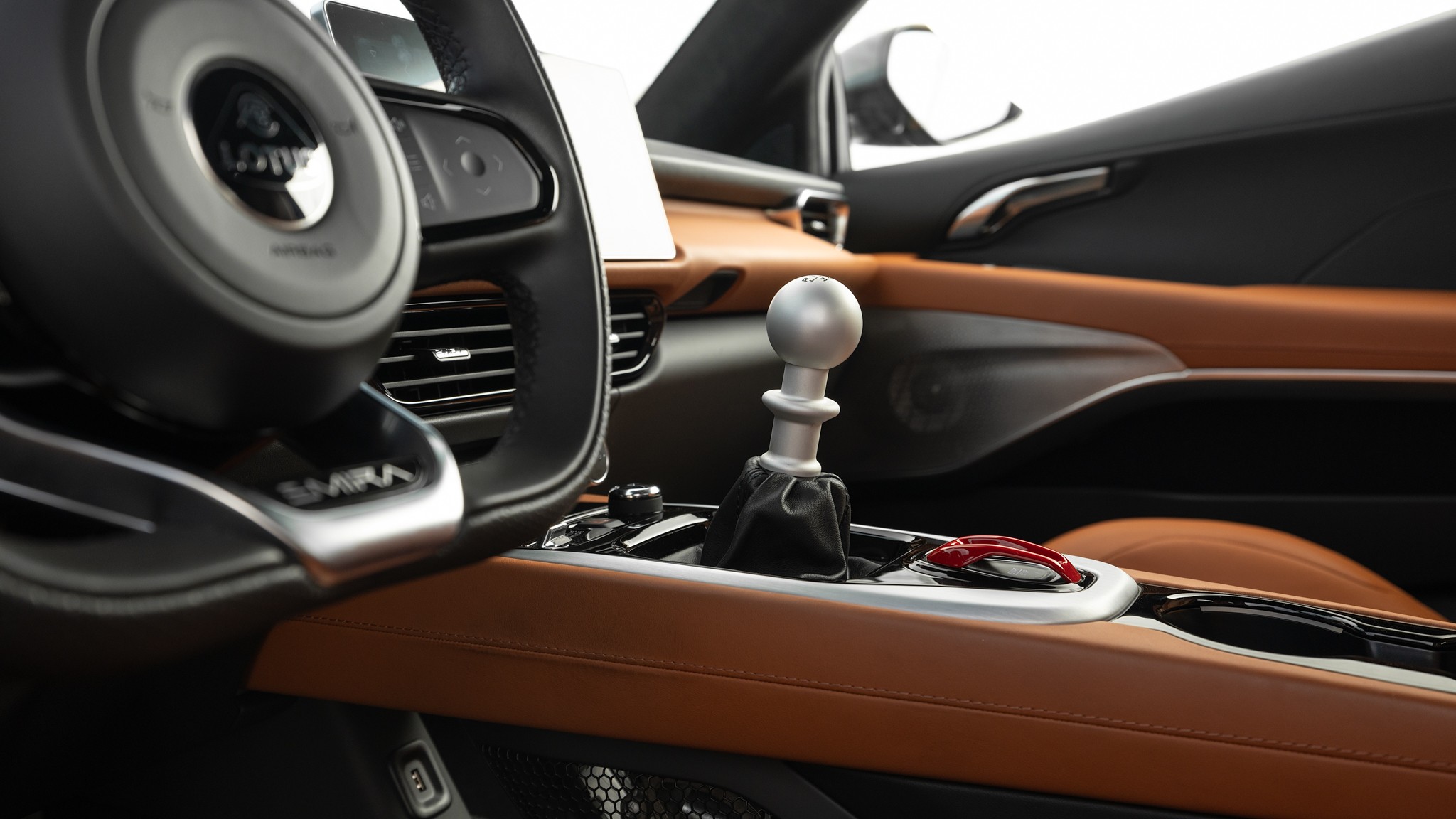 013 2024 Lotus Emira