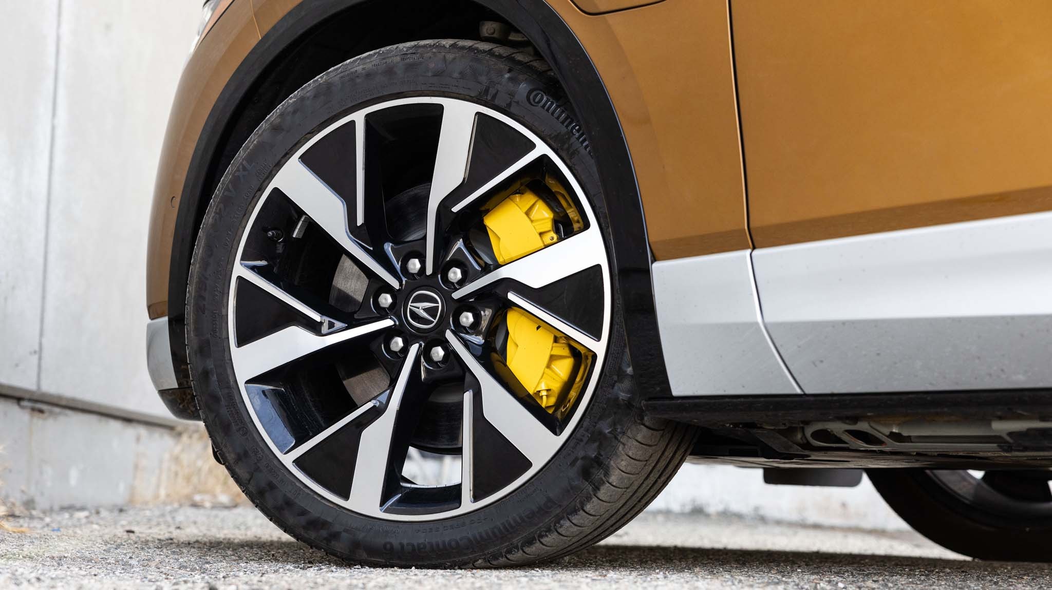 019 2025 Acura ZDX Type S