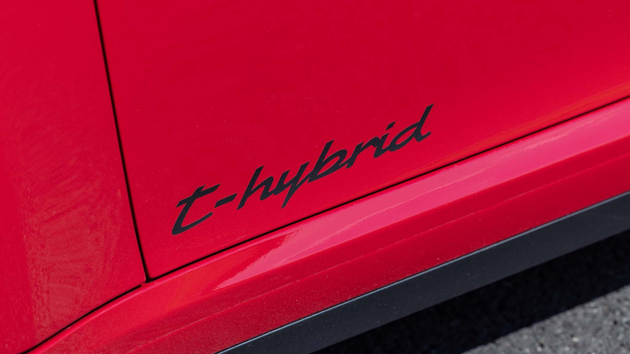 011 2025 porsche 911 gts hybrid