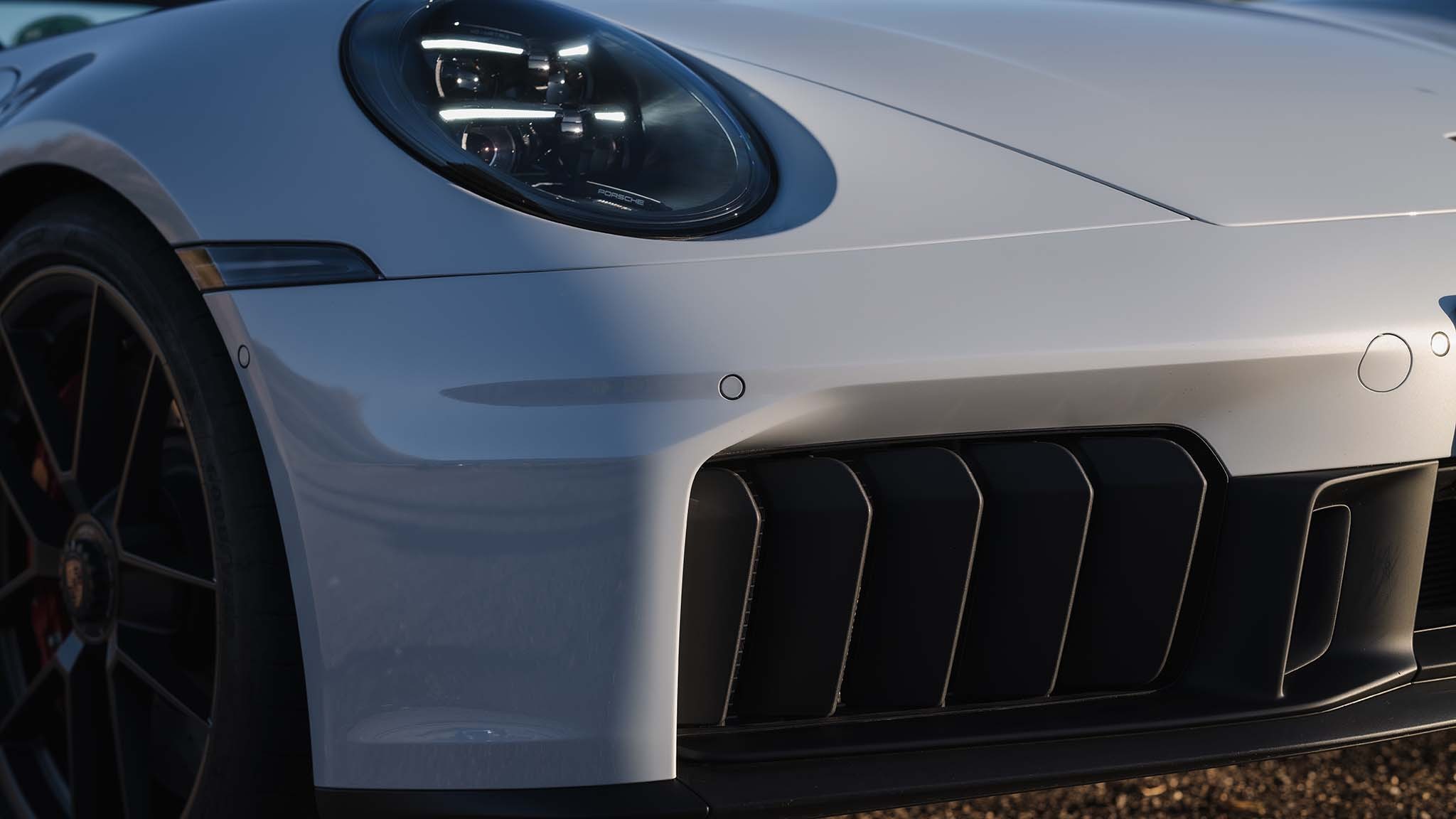 020 2025 porsche 911 gts hybrid