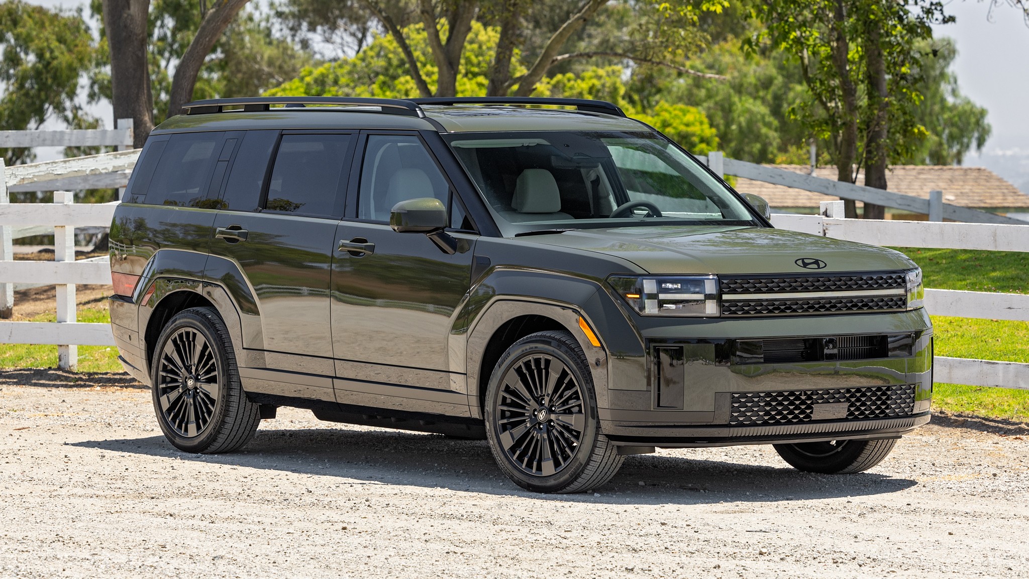 005 2024 Hyundai Santa Fe Calligraphy Limited Front Three Quarter