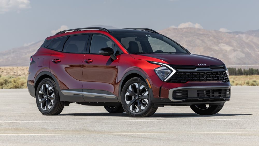 6 2025 Kia Sportage PHEV front view