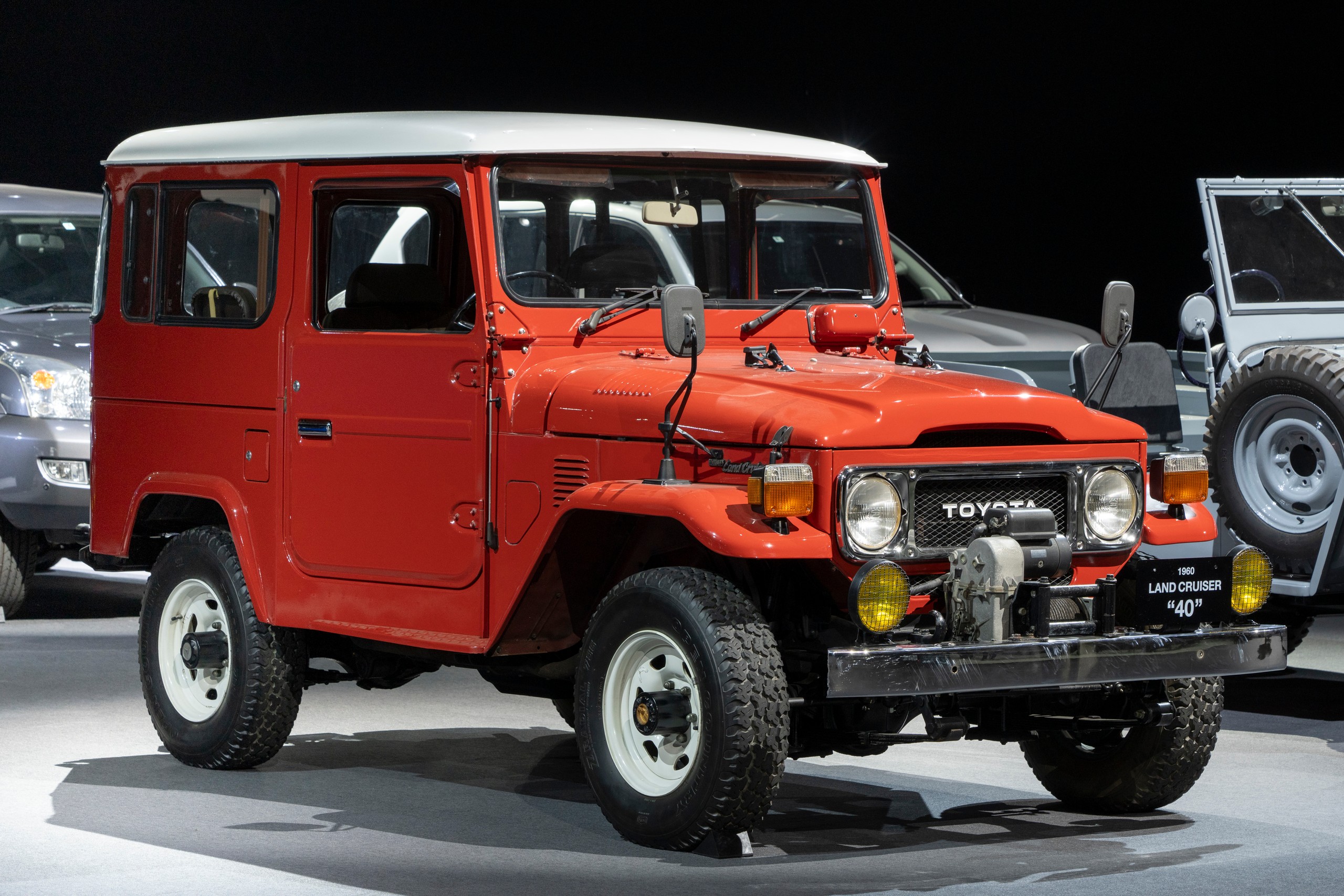 toyota land cruiser fj bj 40 series 2