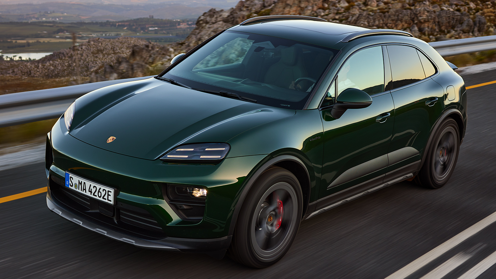 2025 Porsche Macan 4S Electric SUV 3