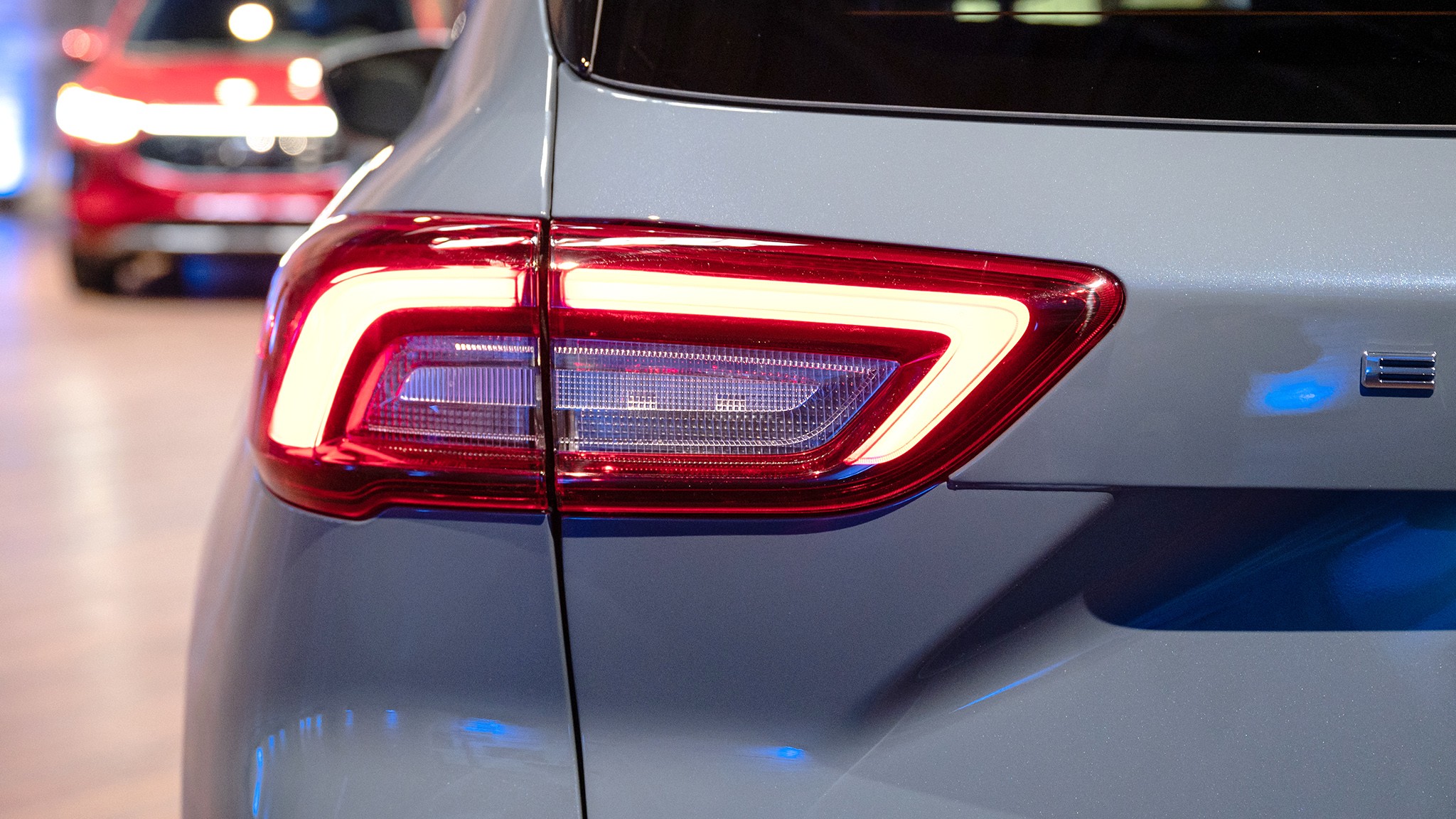 9 2025 Ford Escape PHEV tailight