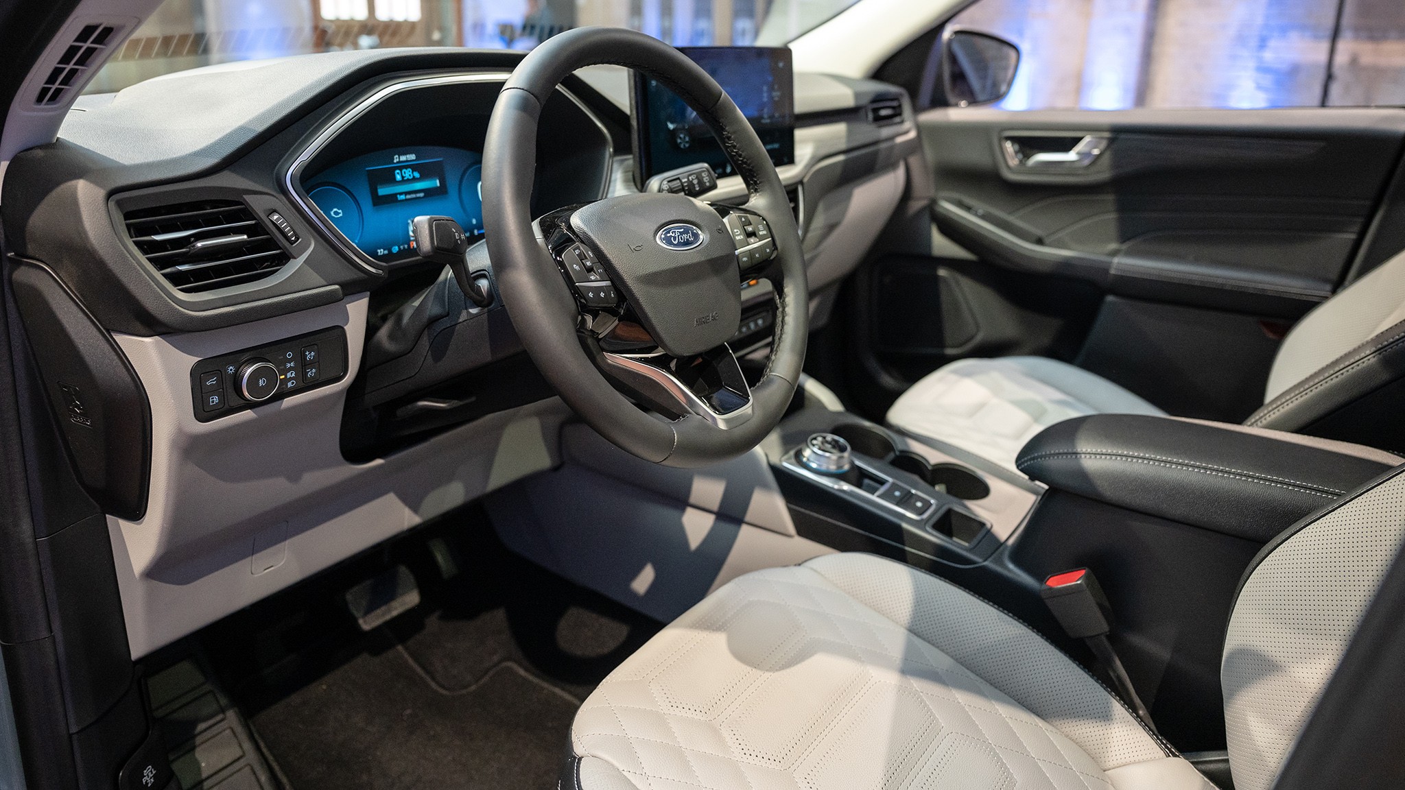 16 2025 Ford Escape PHEV interior