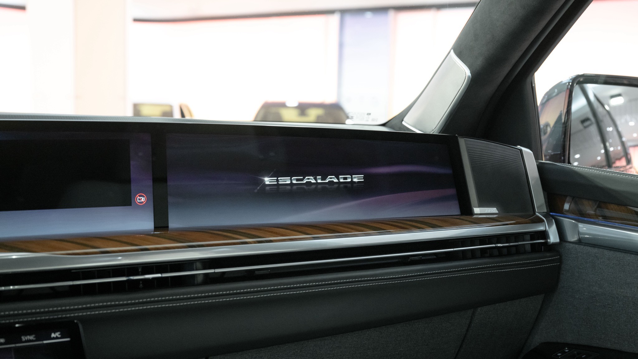 2025 cadillac escalade sport platinum pham 39