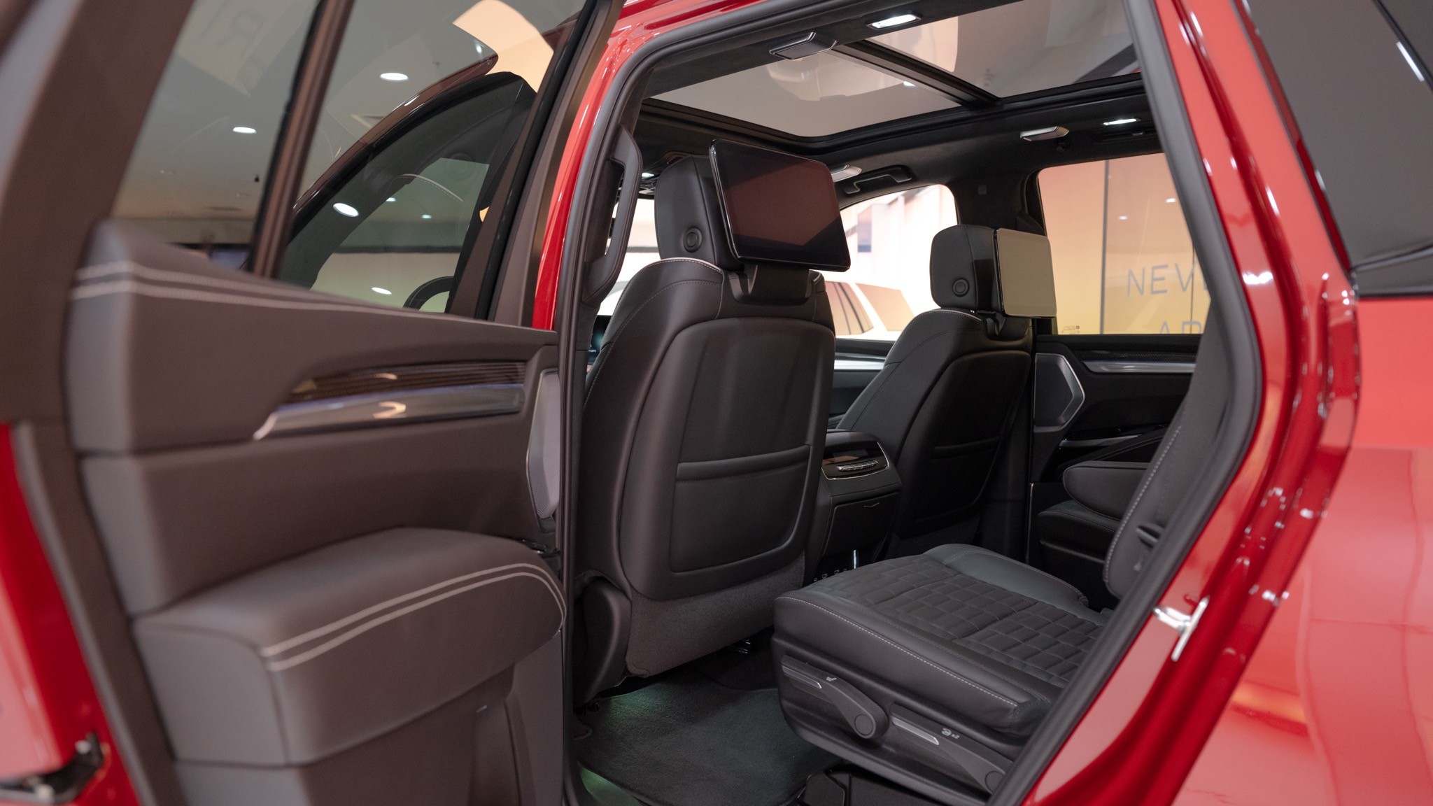 2025 cadillac escalade v pham 35