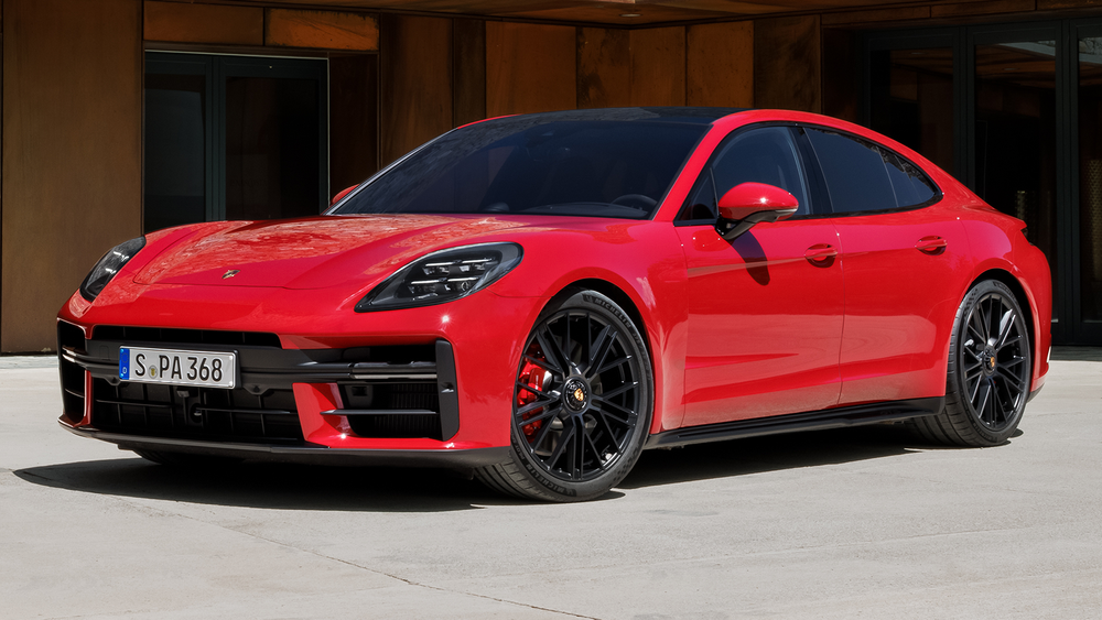 2025 Porsche Panamera GTS 2