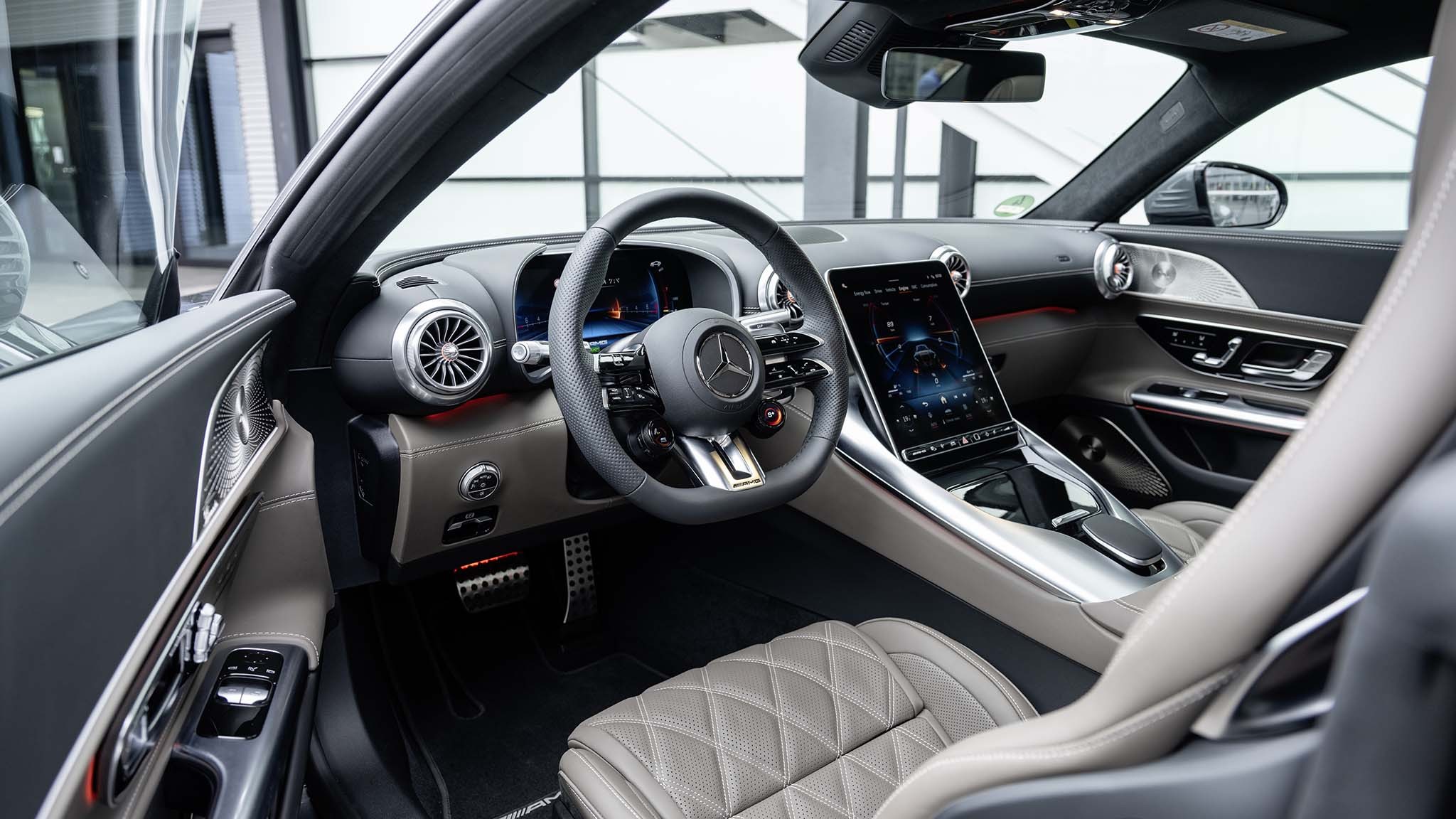 011 2025 mercedes amg gt63