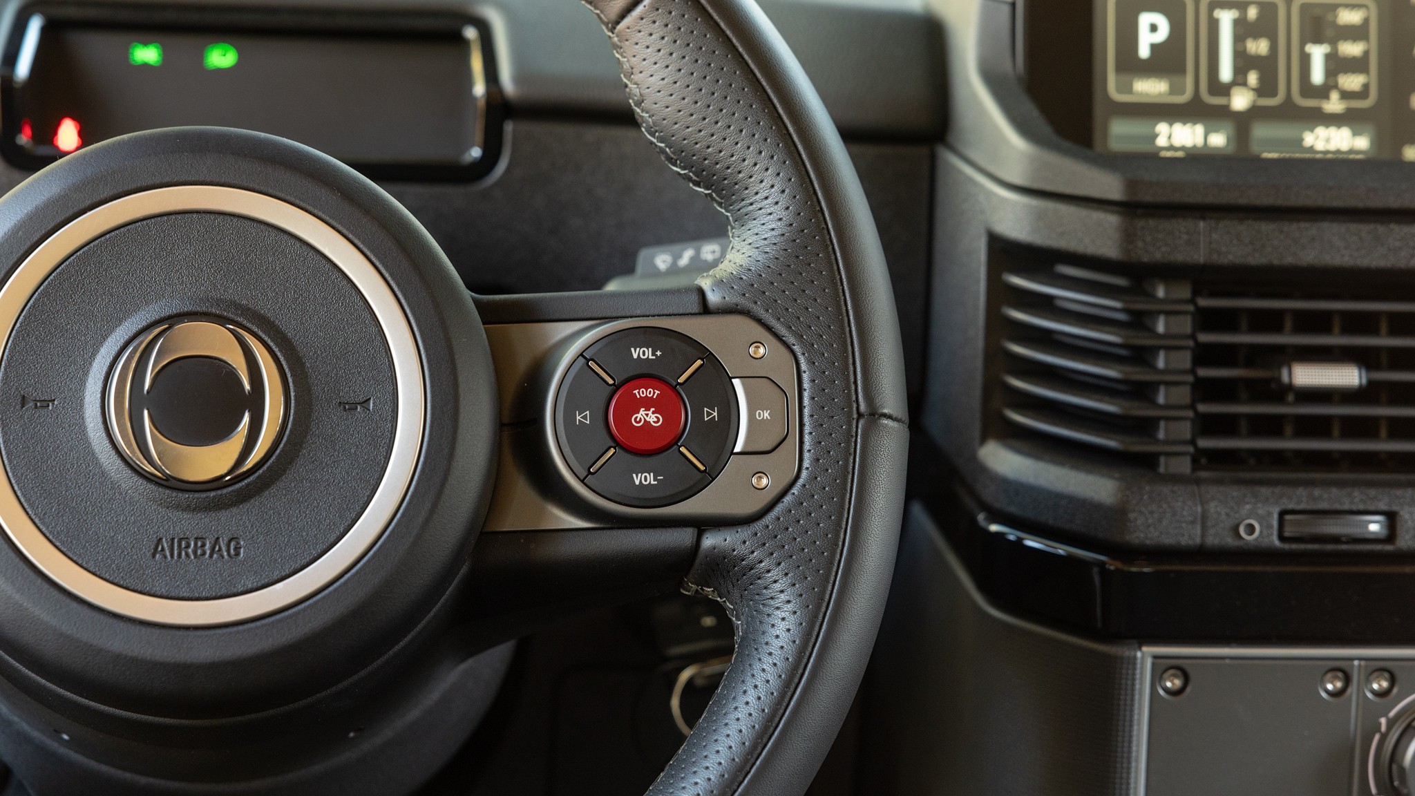 037 2025 Ineos Grenadier