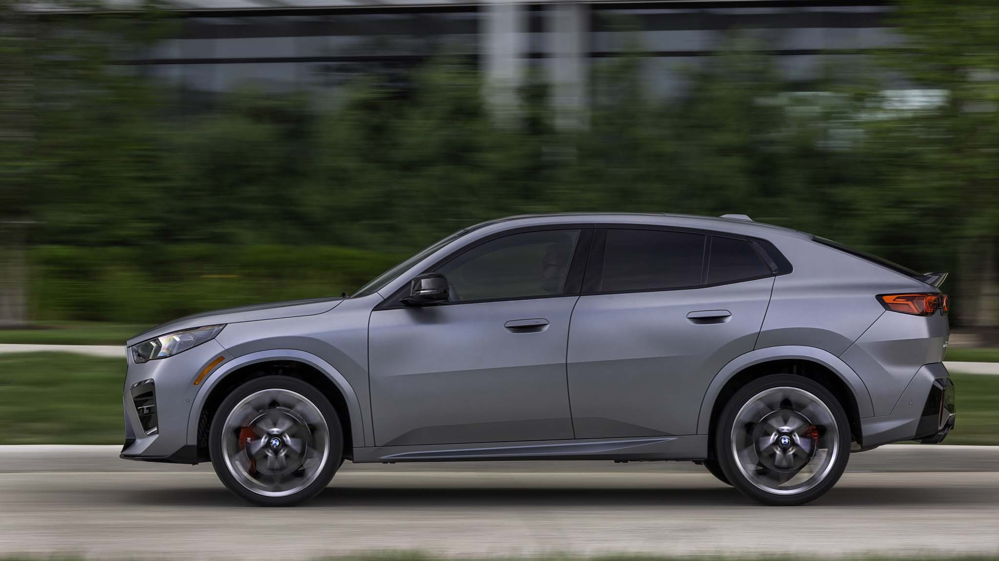 005 2024 BMW X2 M35i side profile