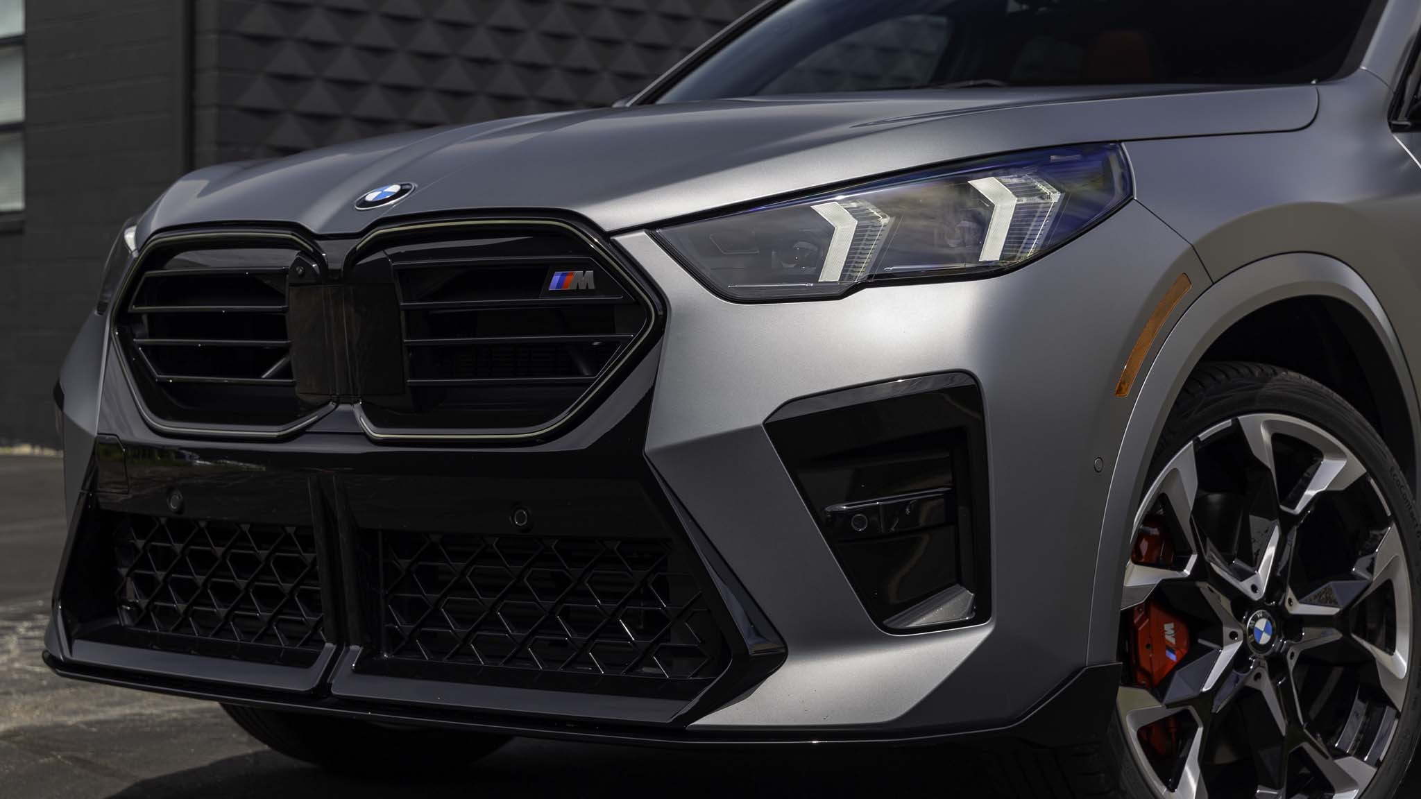 016 2024 BMW X2 M35i