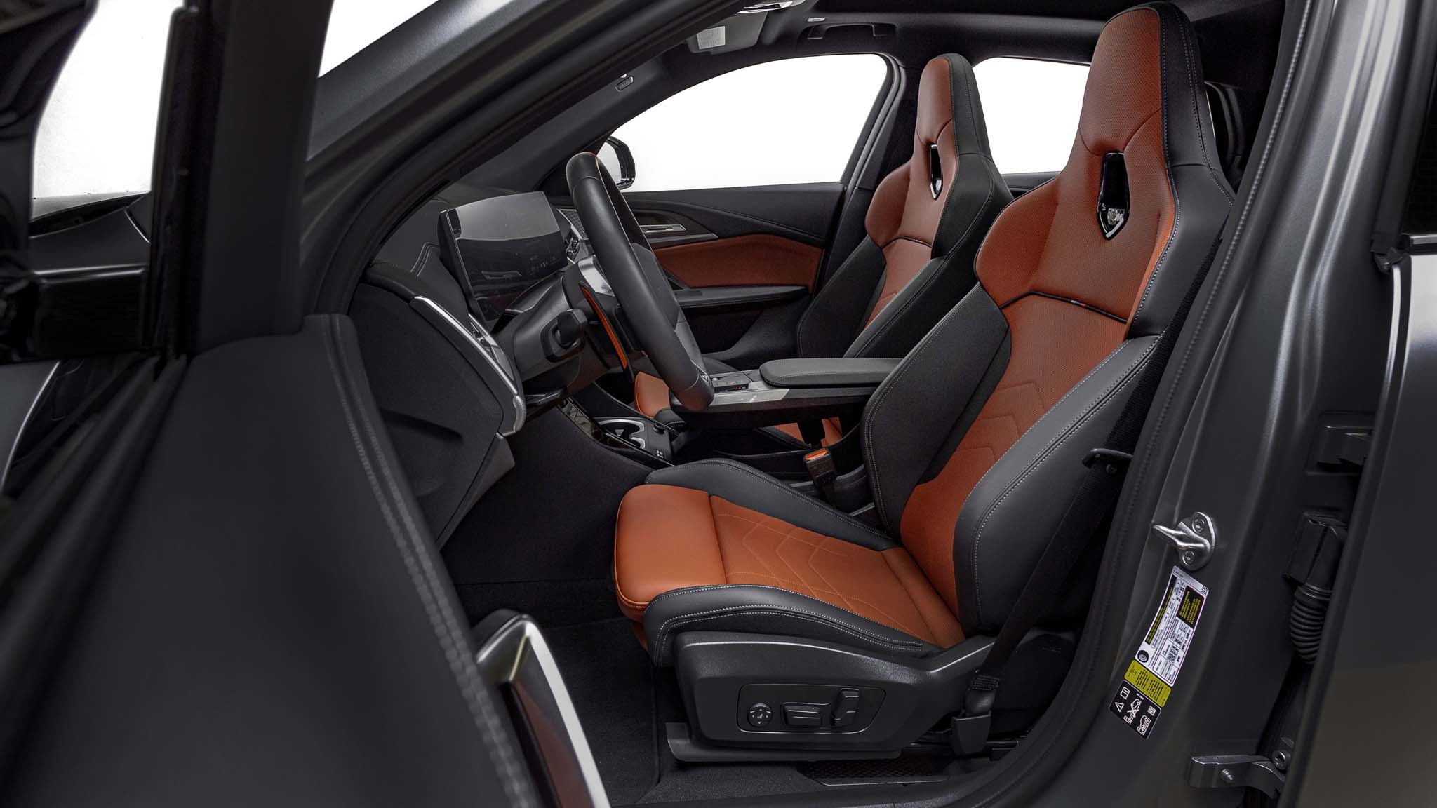 027 2024 BMW X2 M35i