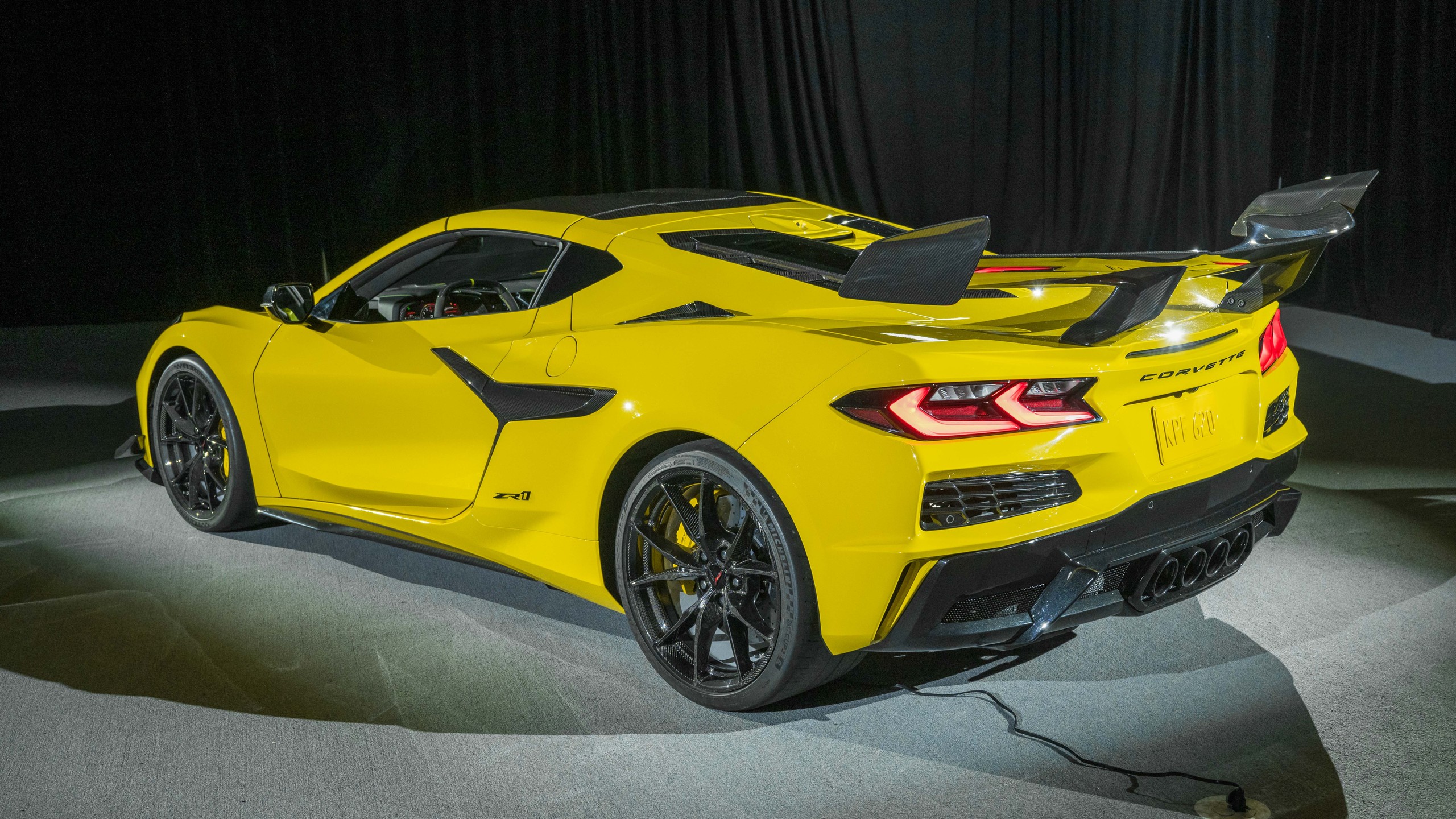 033 2025 Chevrolet Corvette ZR1