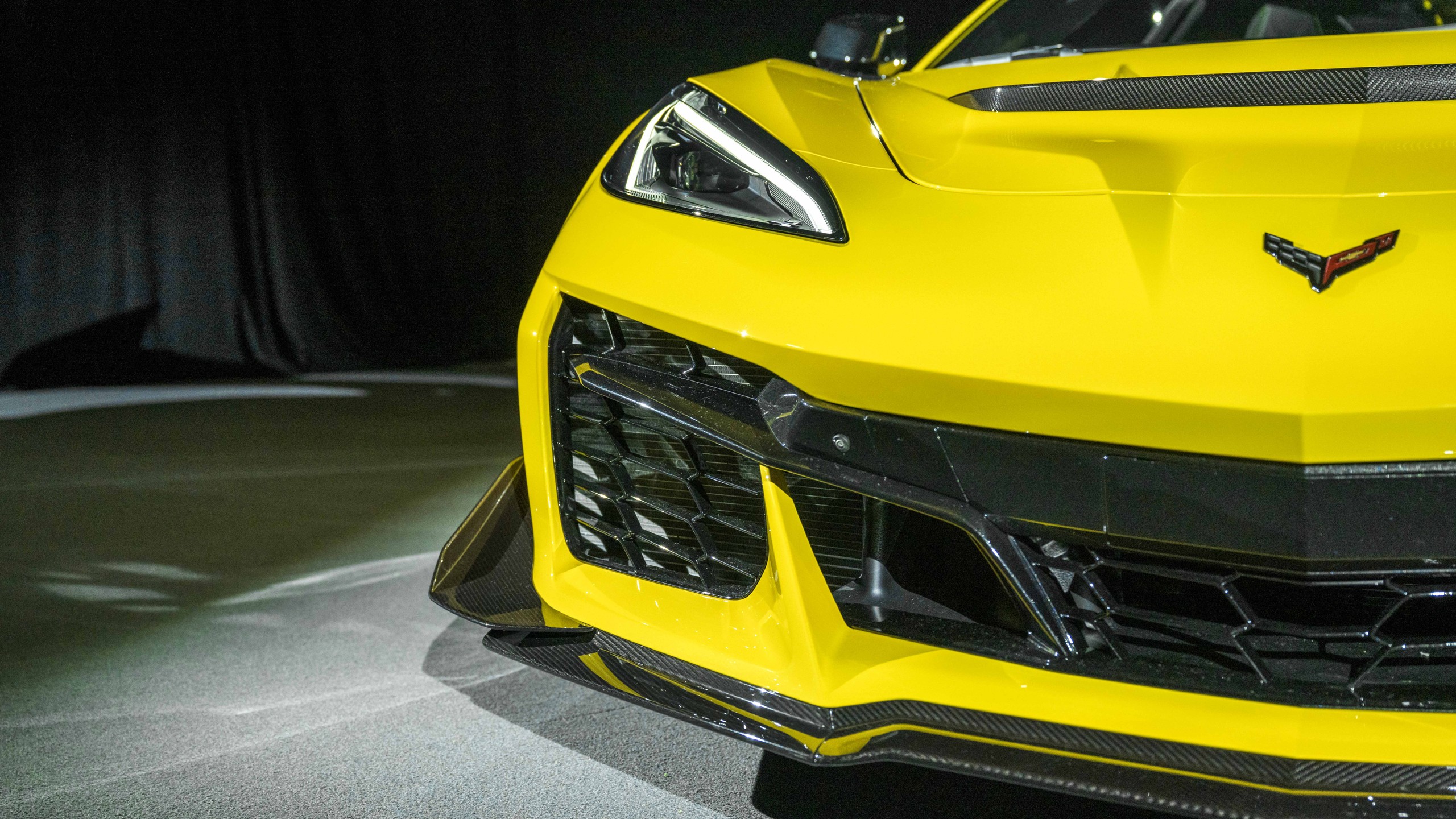 037 2025 Chevrolet Corvette ZR1