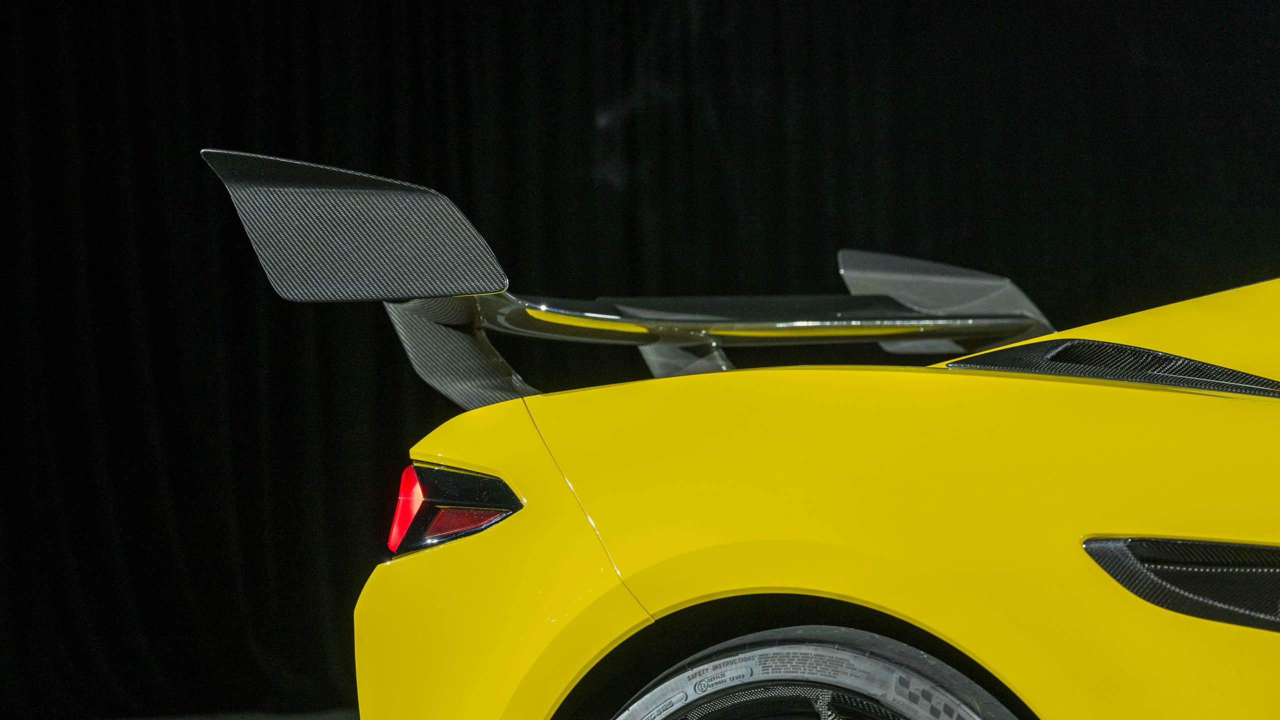 043 2025 Chevrolet Corvette ZR1