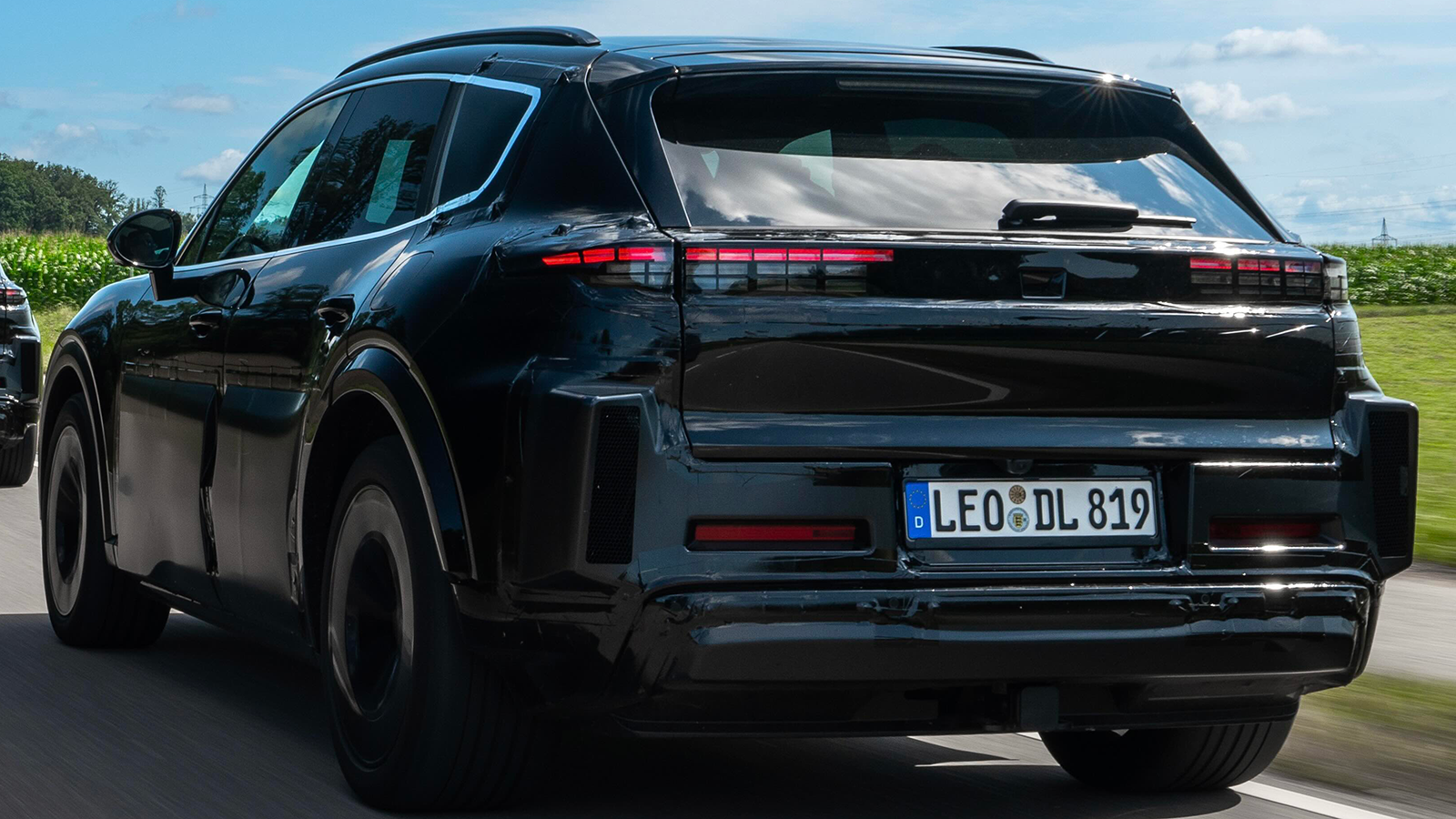 fourth gen Porsche Cayenne Electric EV SUV 11