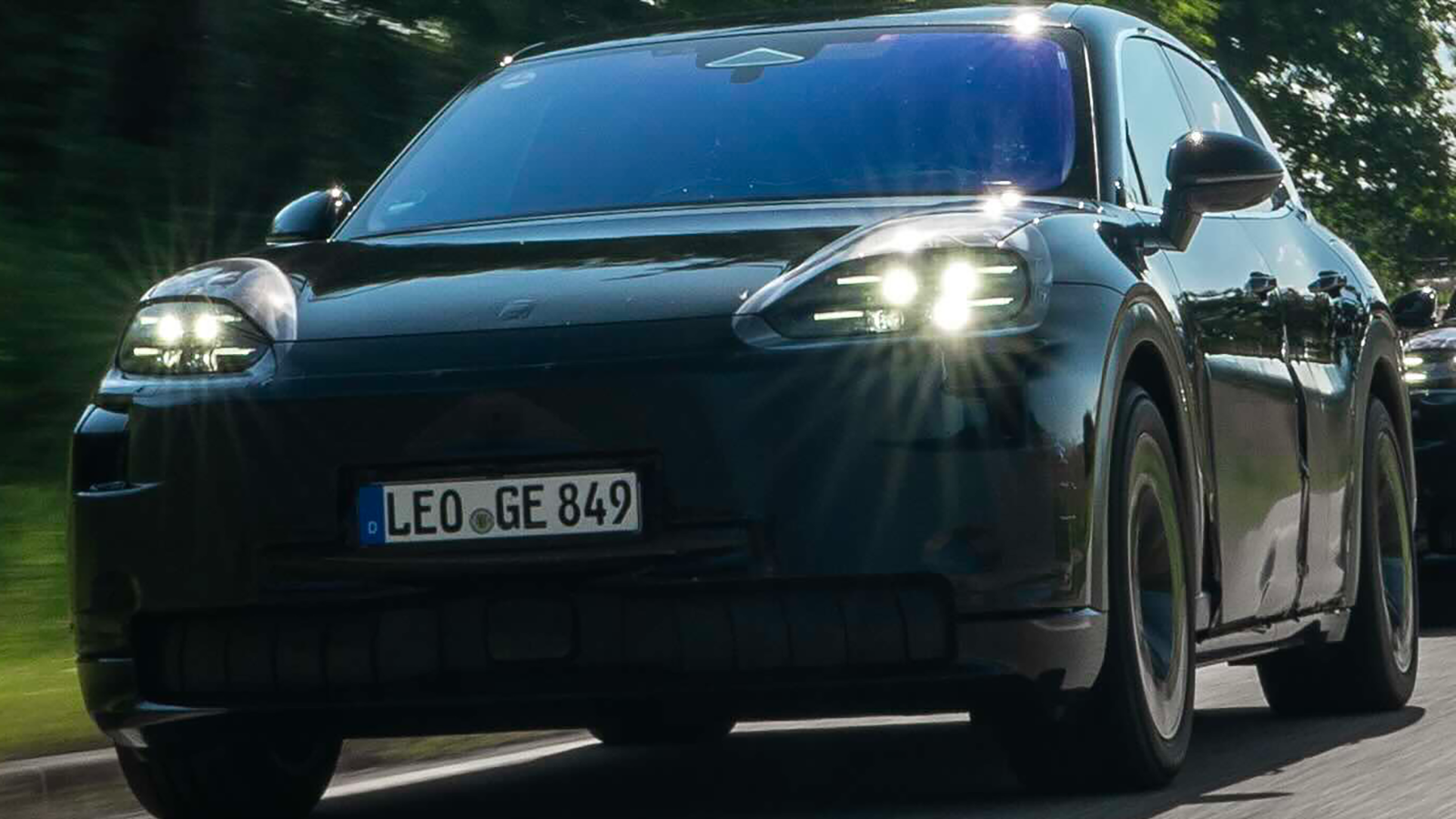 fourth gen Porsche Cayenne Electric EV SUV 9