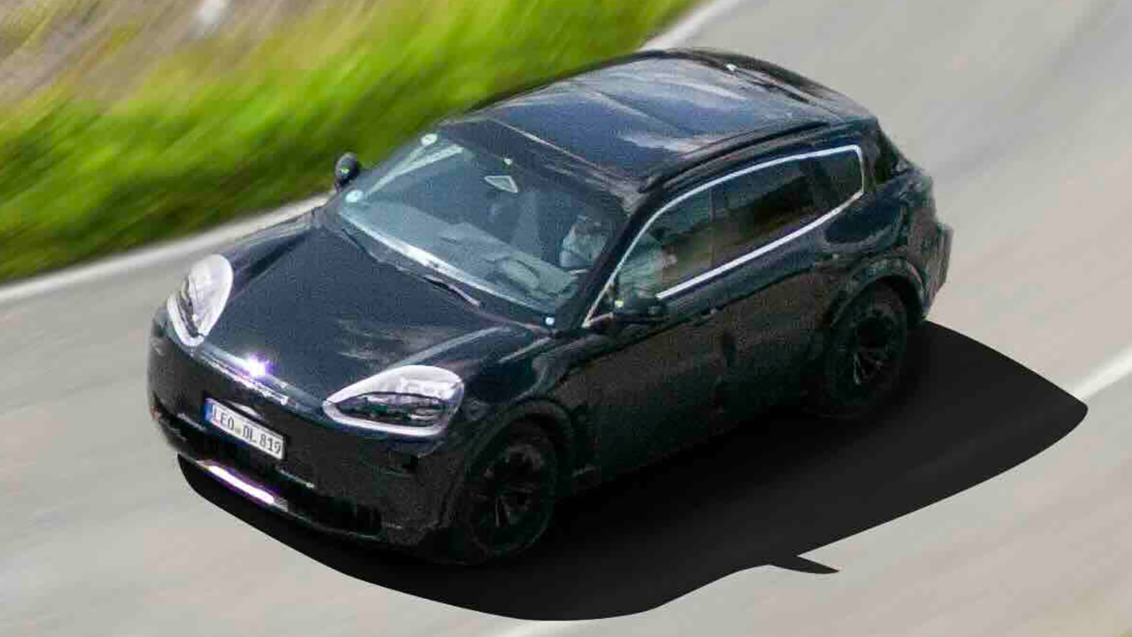 fourth gen Porsche Cayenne Electric EV SUV 7