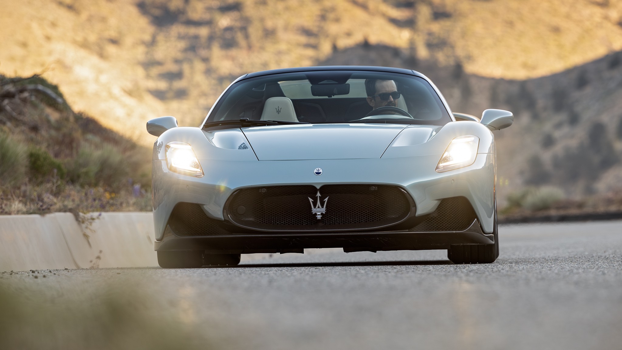 013 002 2024 Mercedes AMG GT Maserati MC20 Cielo