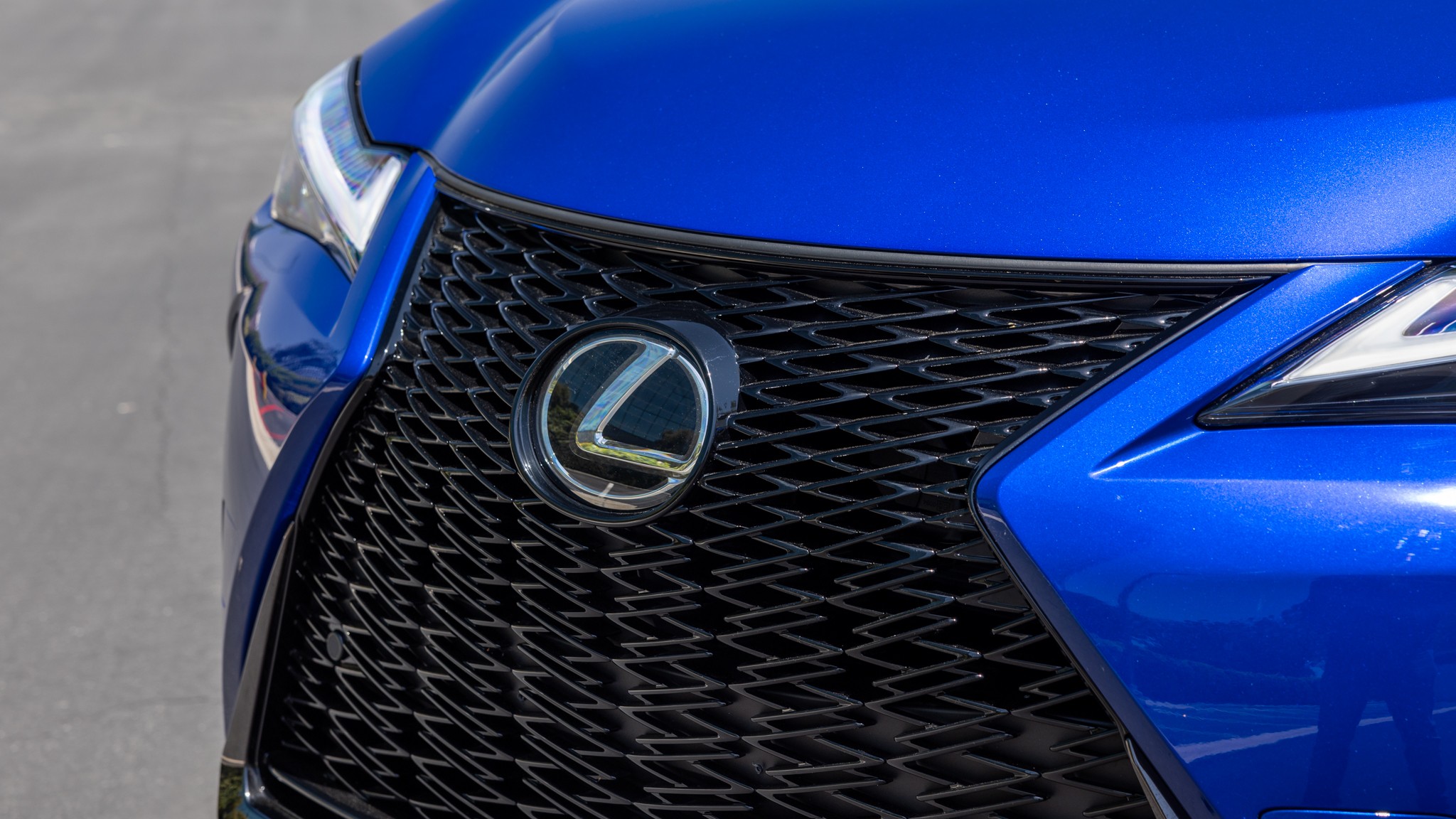 007 2025 Lexus UX 300h Hybrid