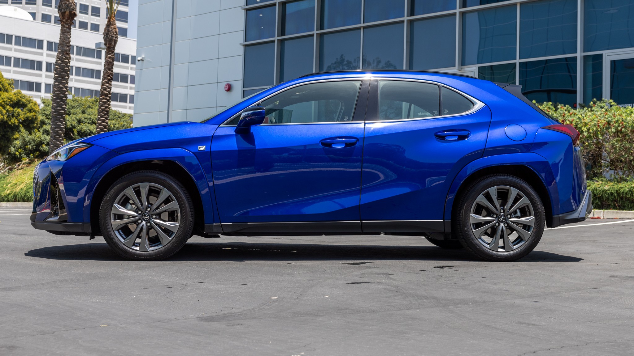 008 2025 Lexus UX 300h Hybrid