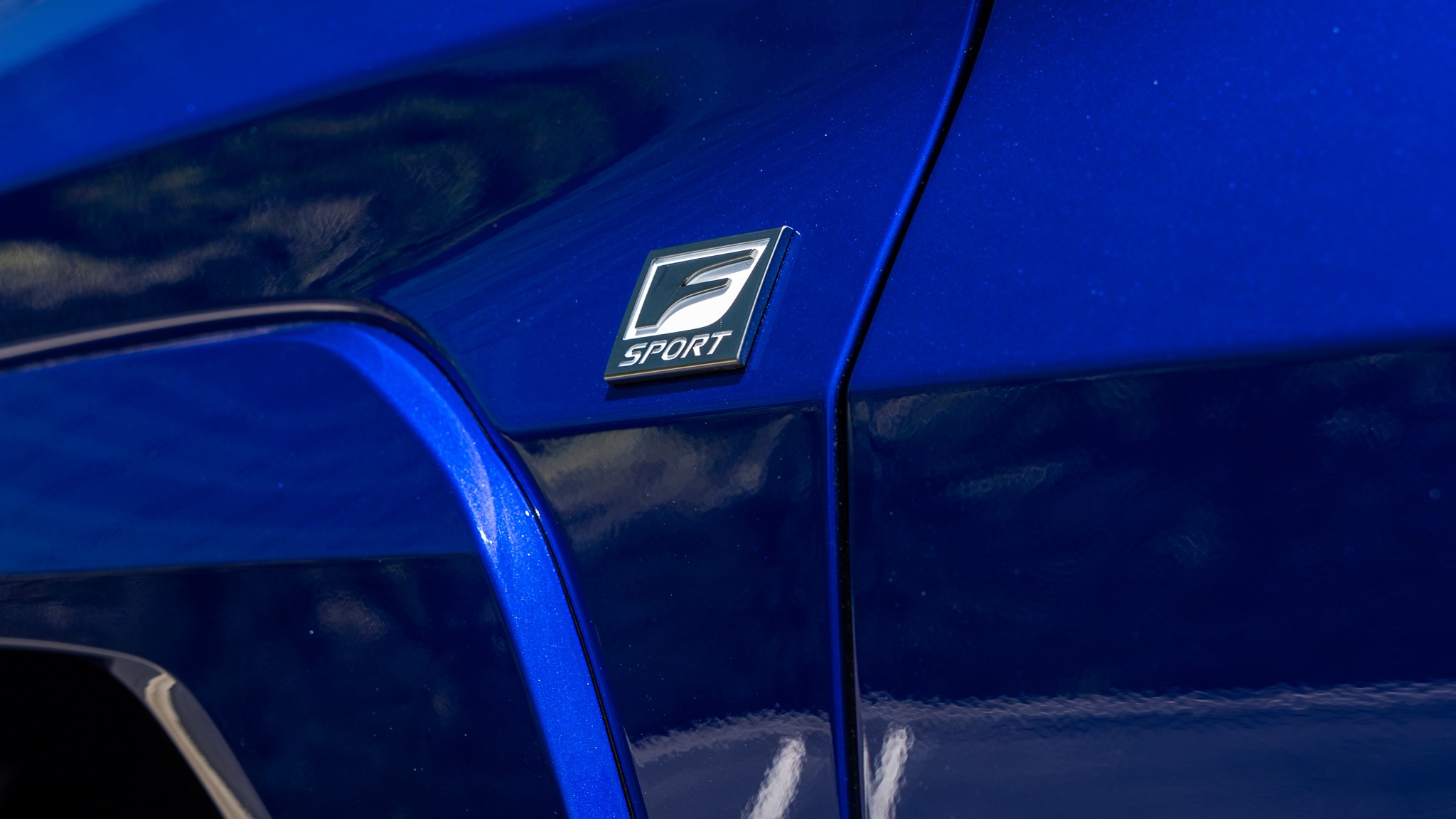 010 2025 Lexus UX 300h Hybrid